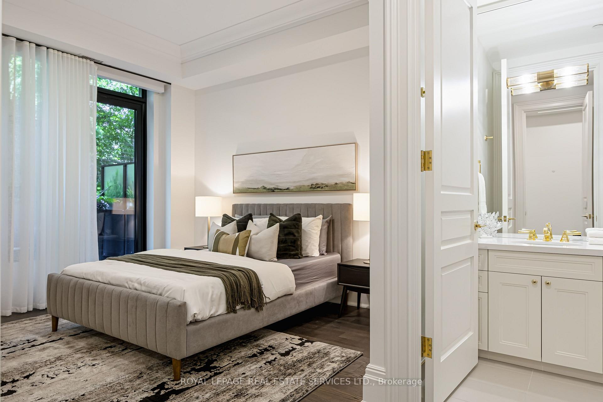 200 Russell Hill Road 203, Toronto Unit: 203