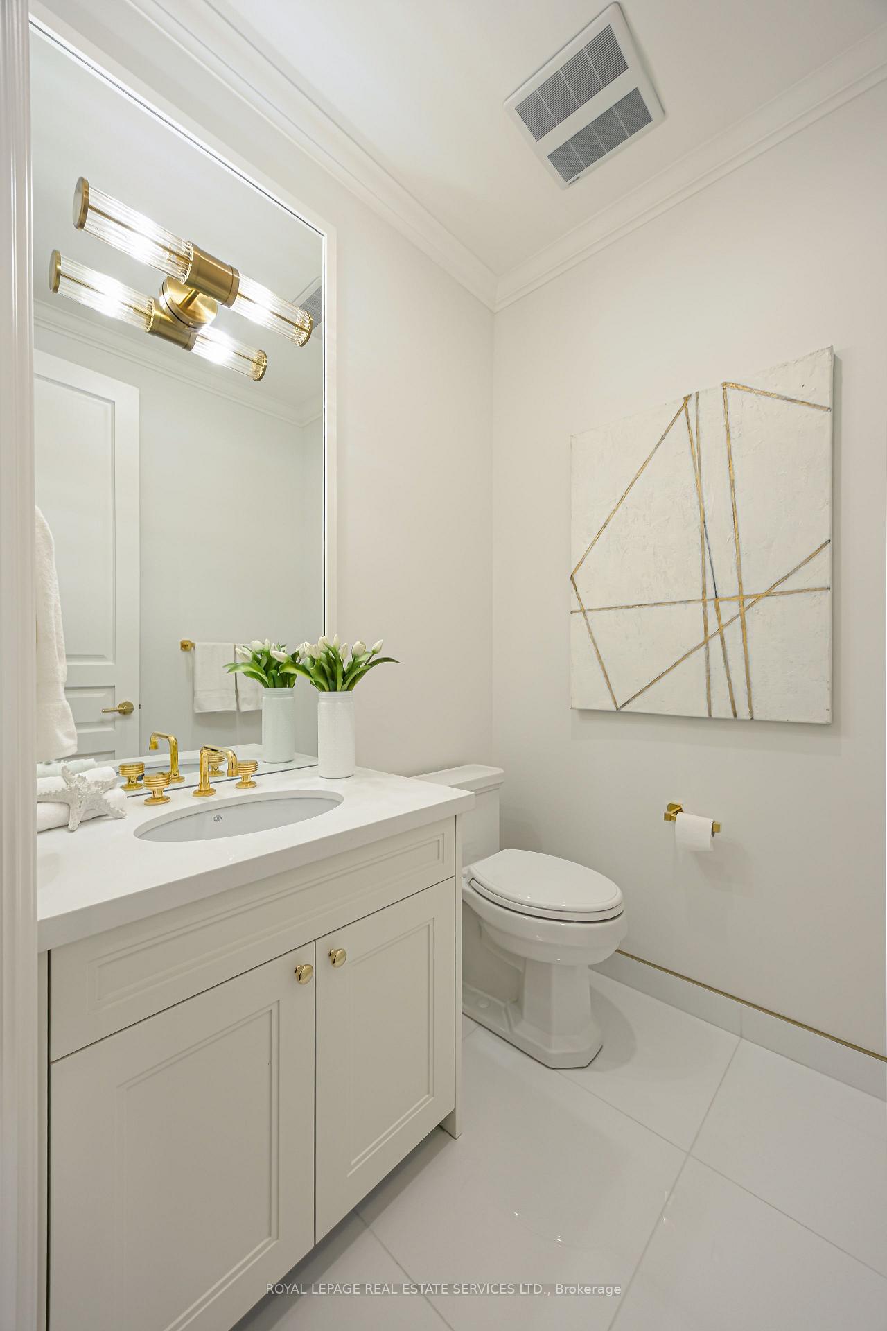 200 Russell Hill Road 203, Toronto Unit: 203