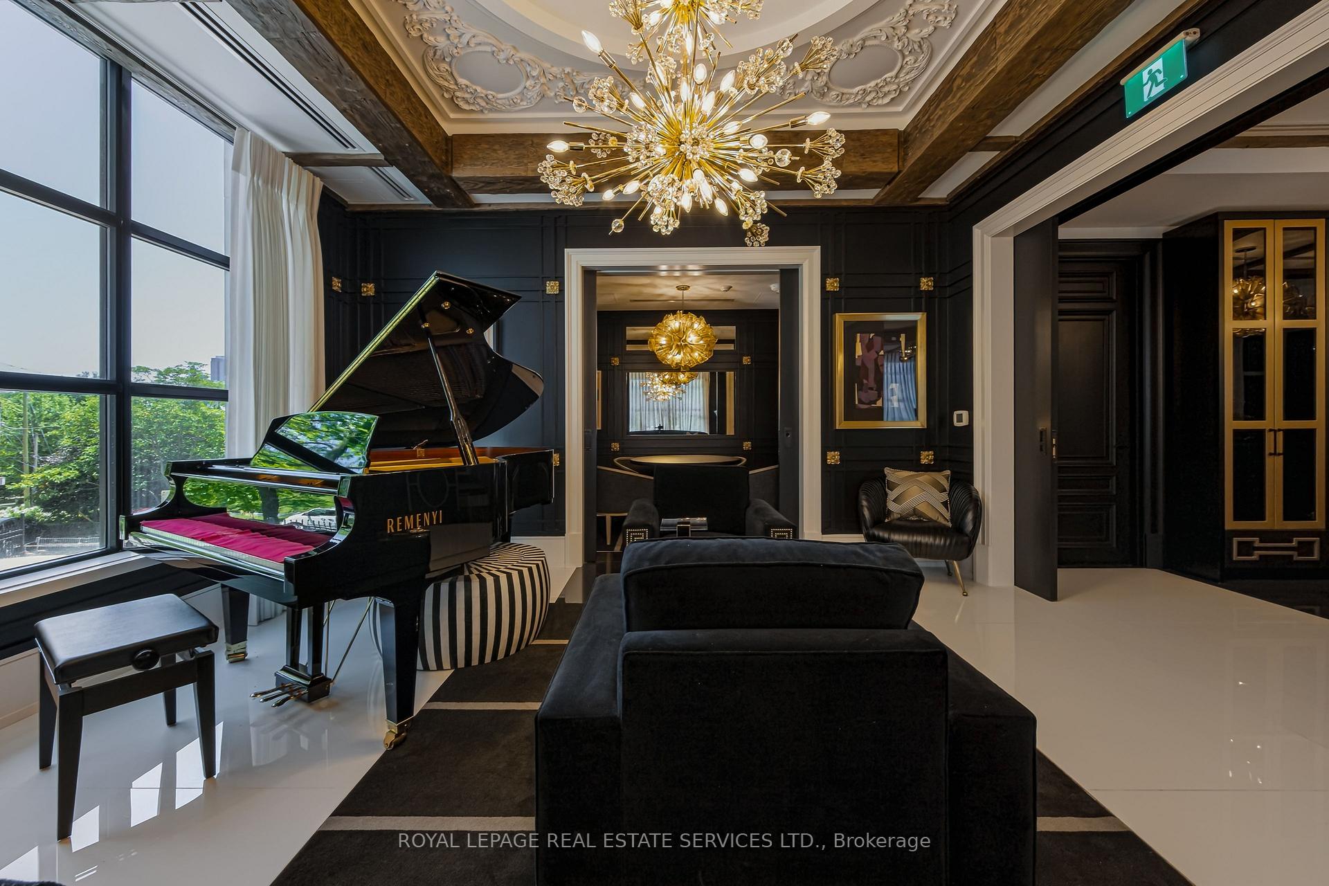 200 Russell Hill Road 203, Toronto Unit: 203
