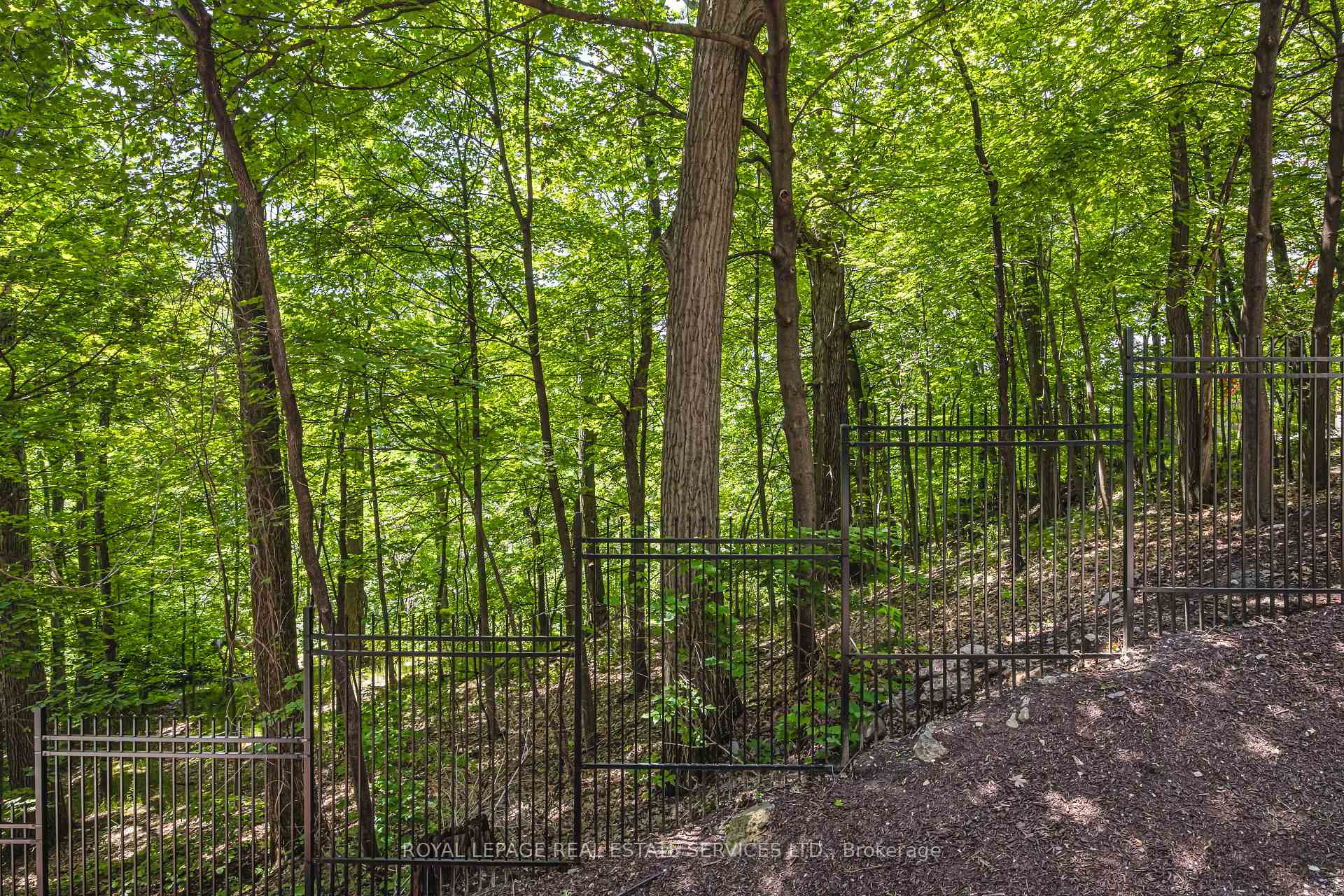 200 Russell Hill Road 203, Toronto Unit: 203