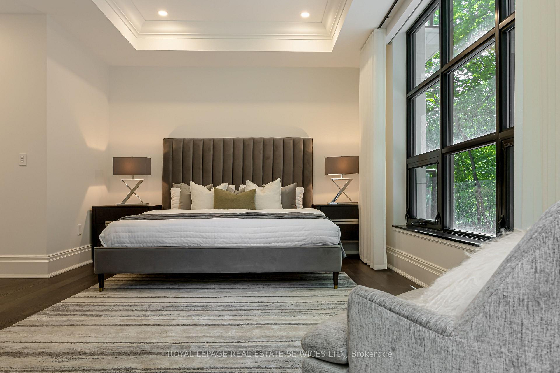 200 Russell Hill Road 203, Toronto Unit: 203