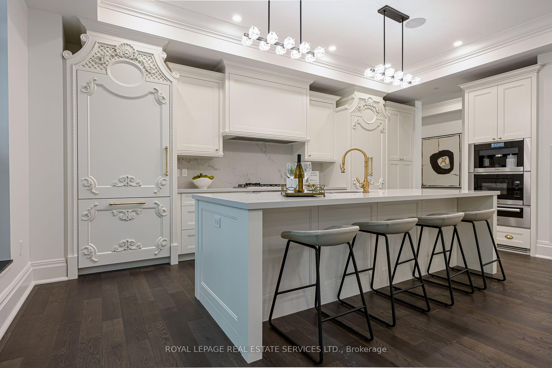 200 Russell Hill Road 203, Toronto Unit: 203