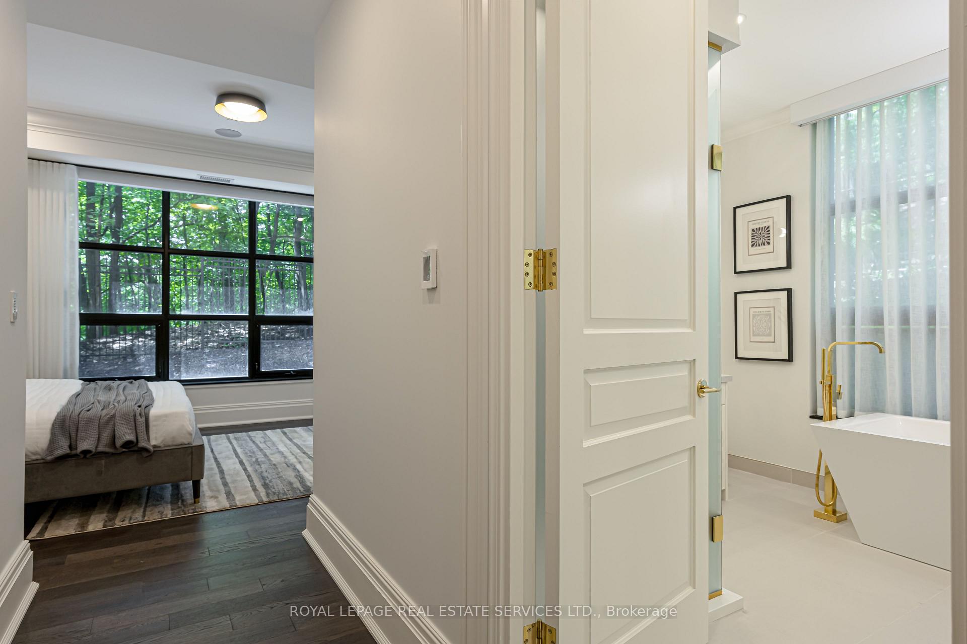 200 Russell Hill Road 203, Toronto Unit: 203