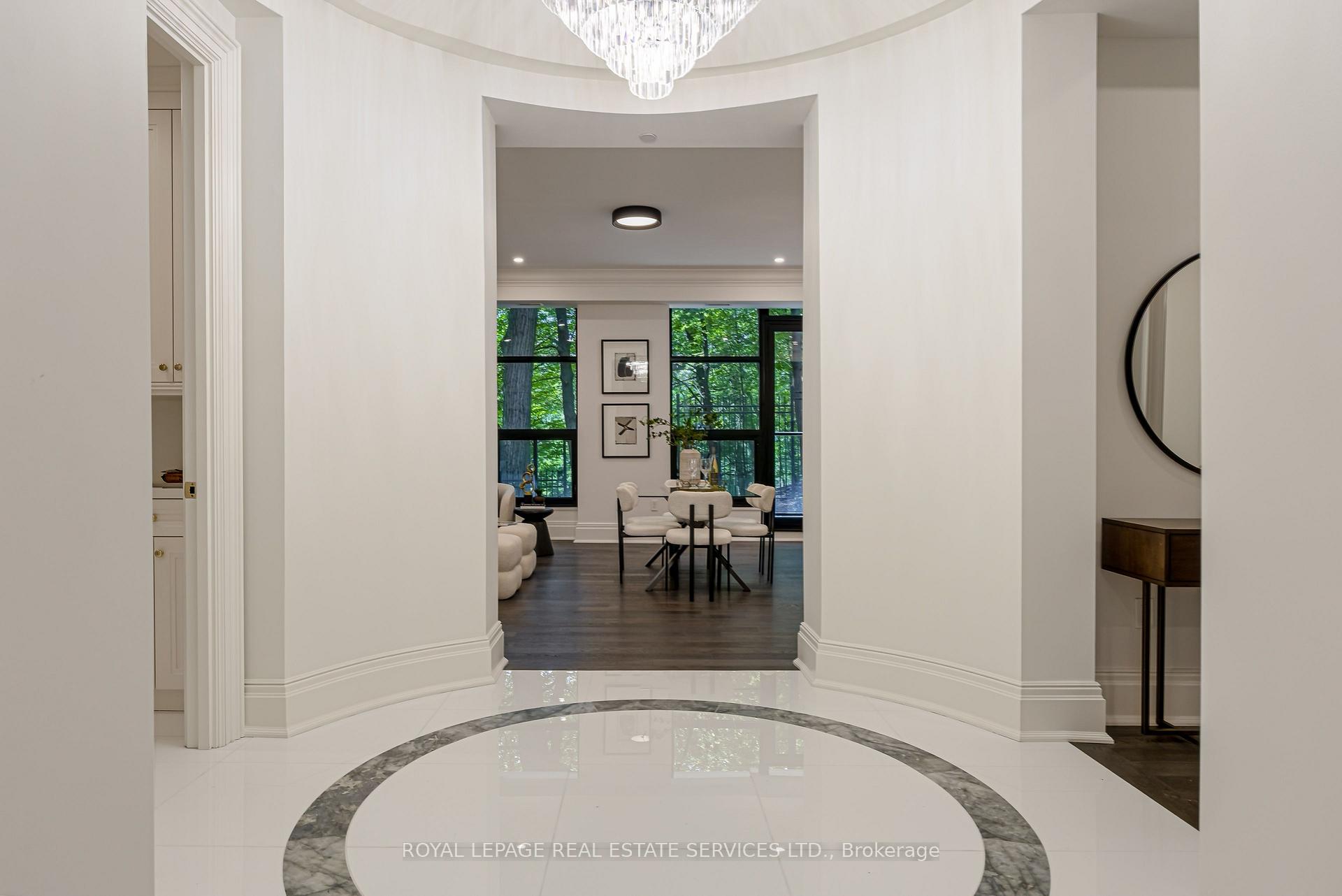 200 Russell Hill Road 203, Toronto Unit: 203