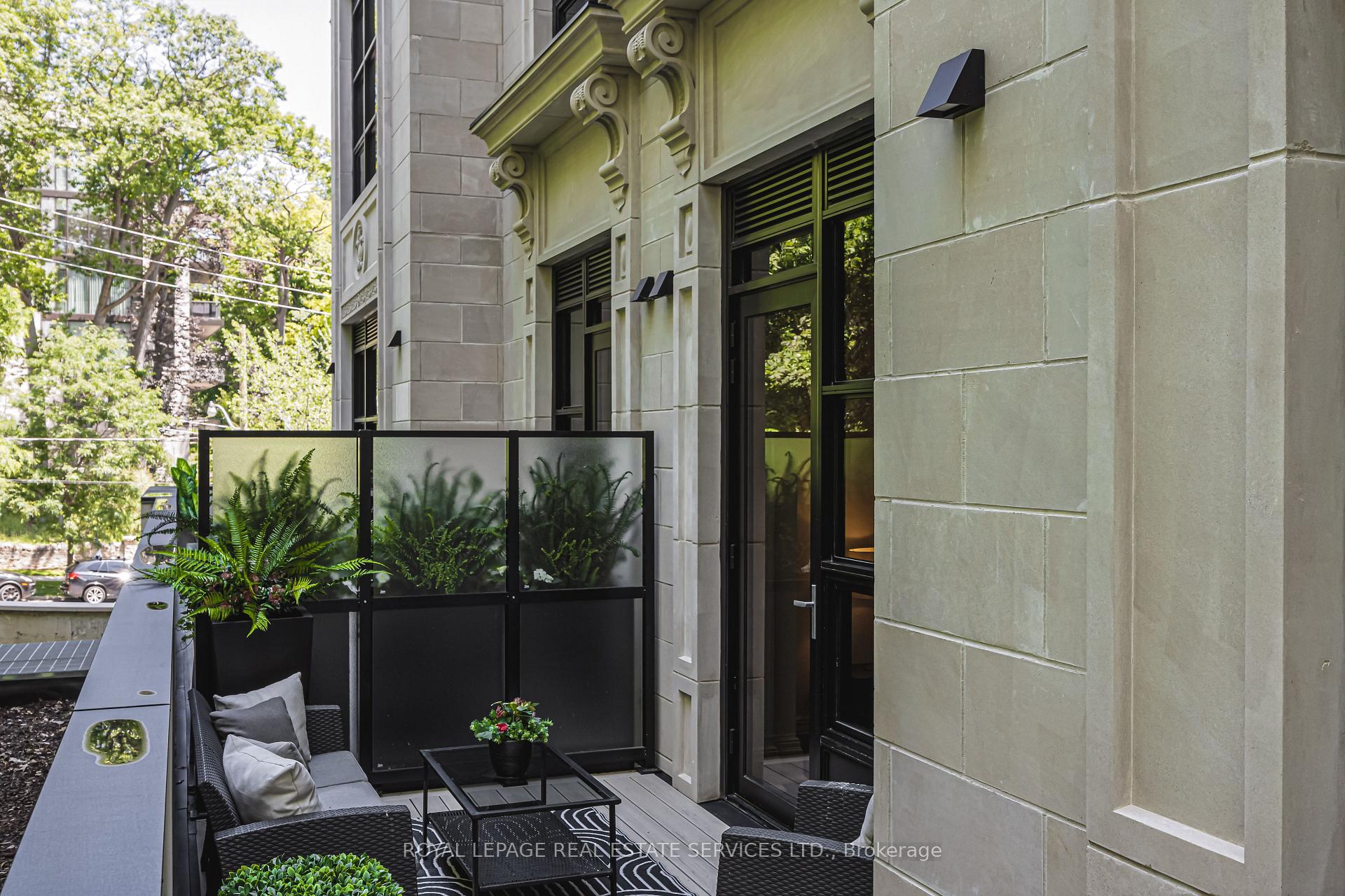 200 Russell Hill Road 203, Toronto Unit: 203