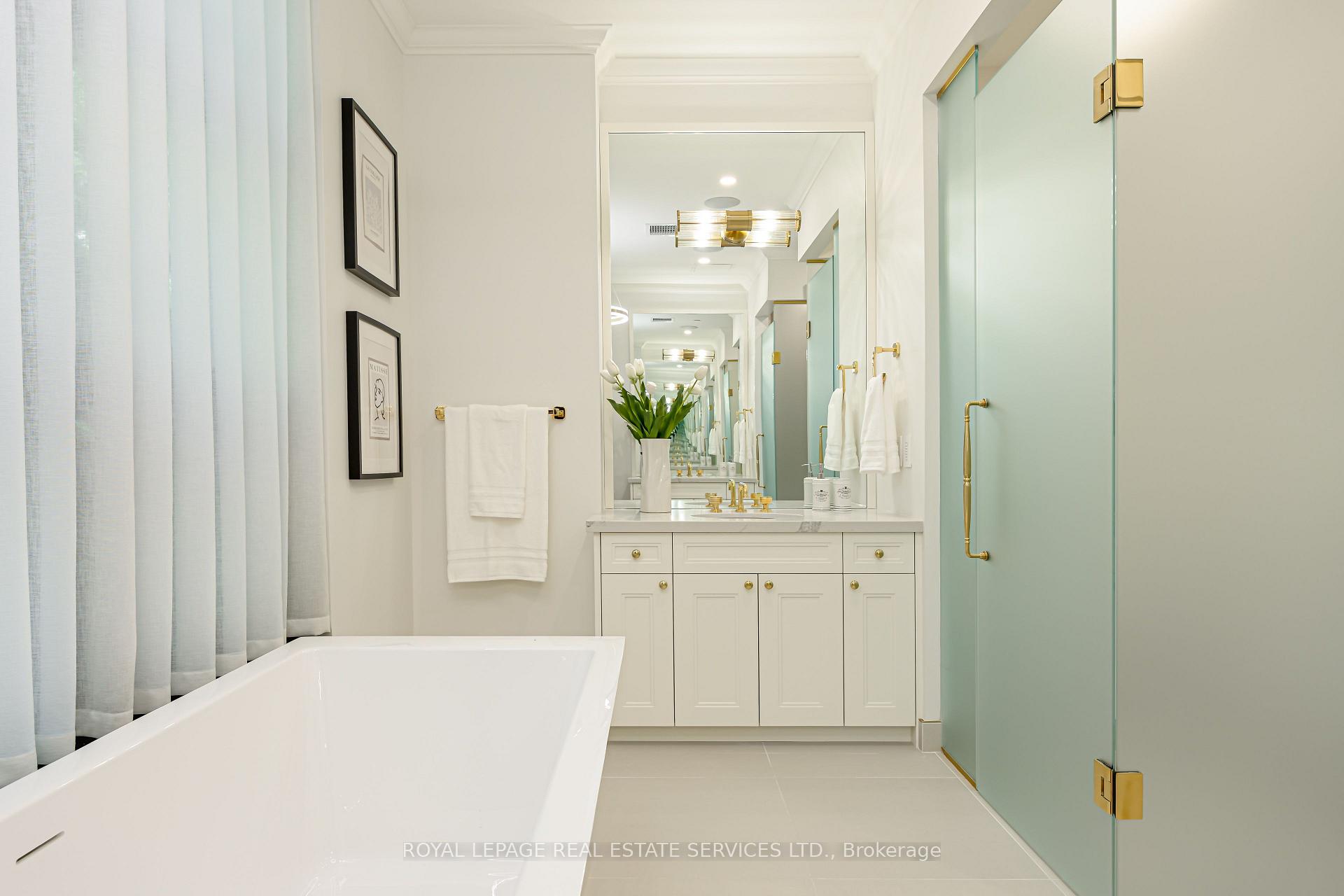200 Russell Hill Road 203, Toronto Unit: 203