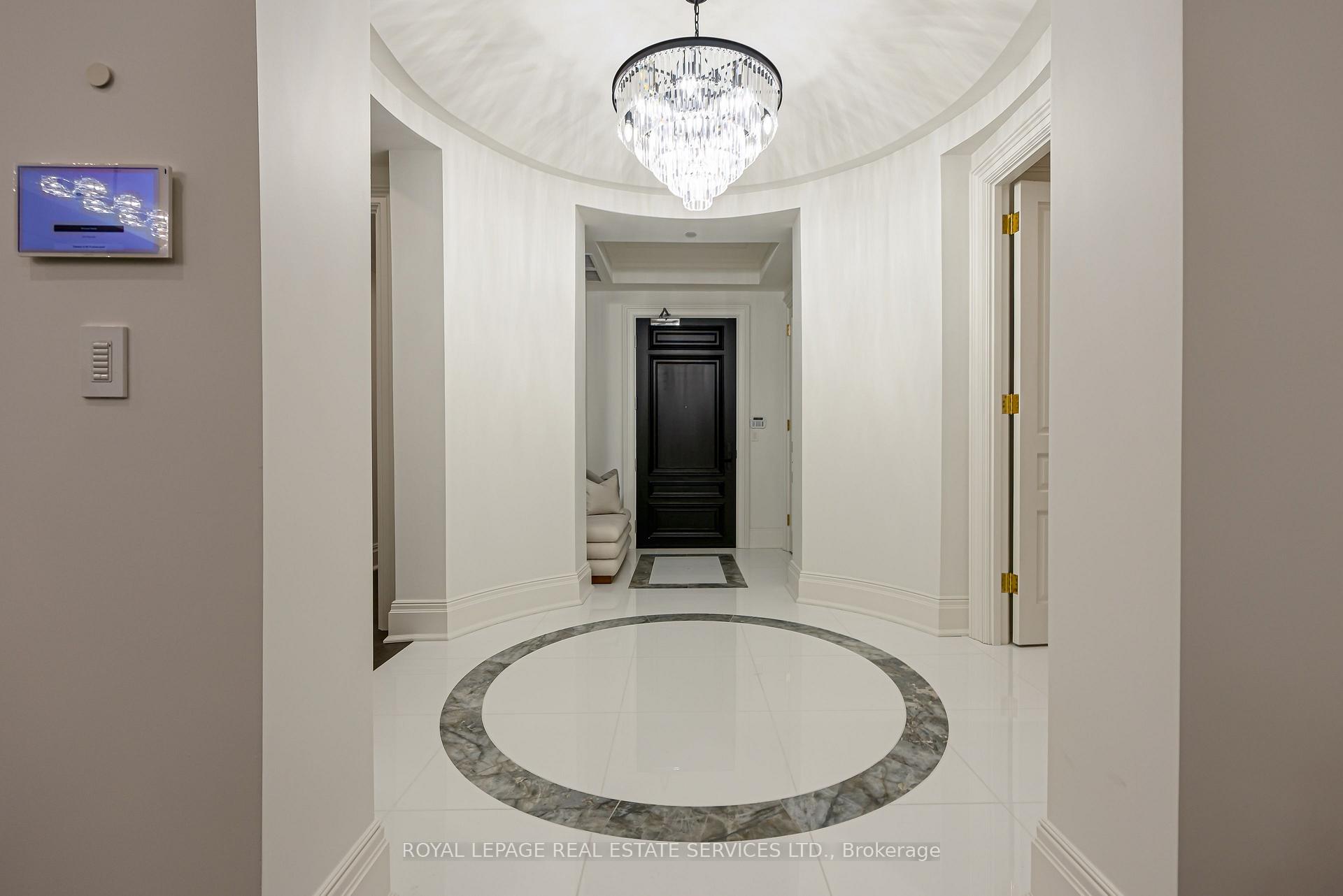 200 Russell Hill Road 203, Toronto Unit: 203