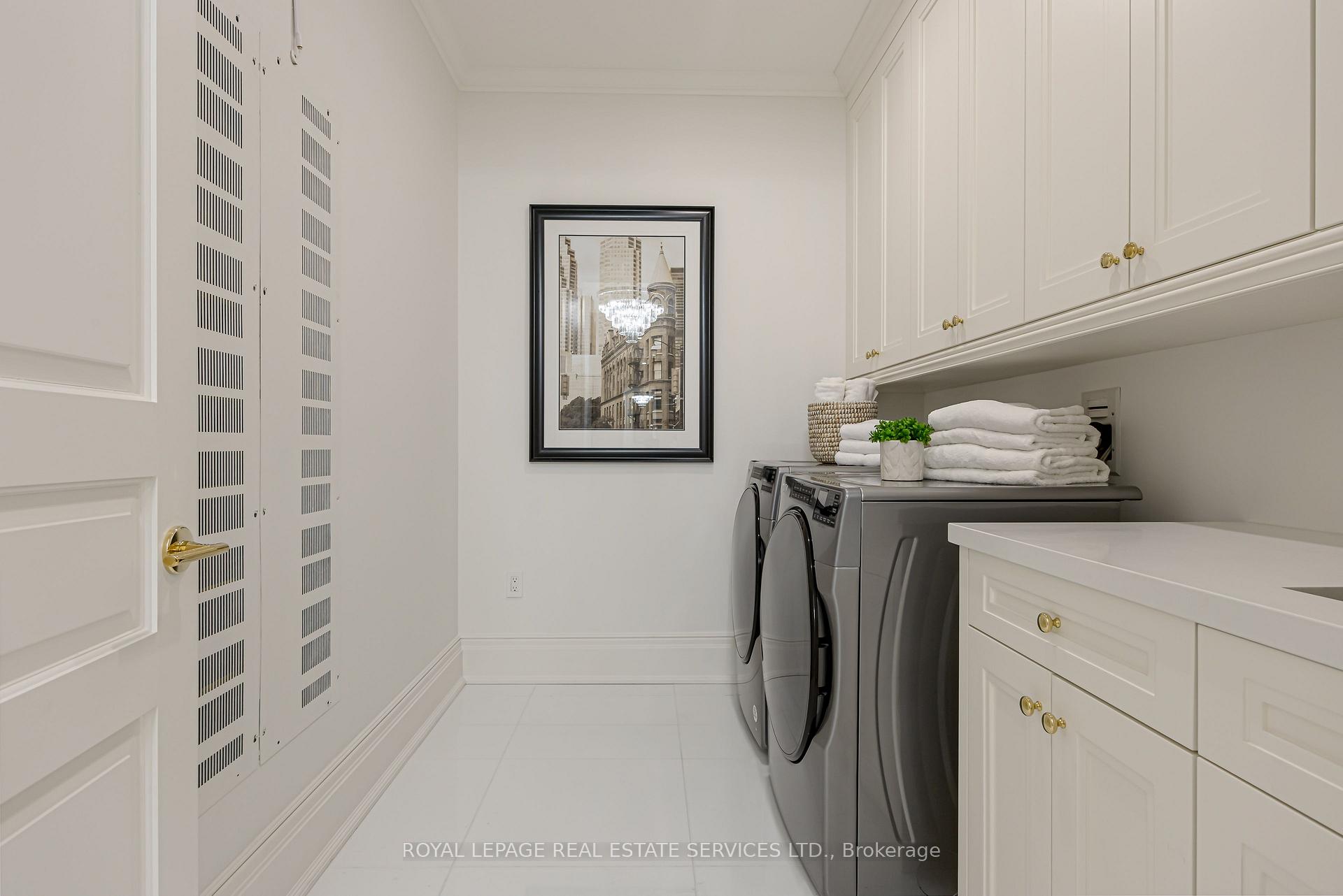 200 Russell Hill Road 203, Toronto Unit: 203