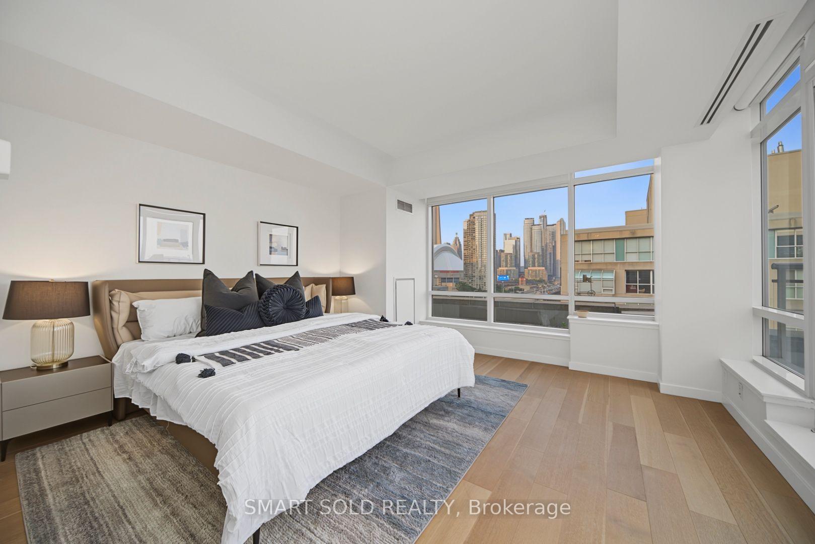 500 Queens Quay W Ph01E, Toronto Unit: Ph01E