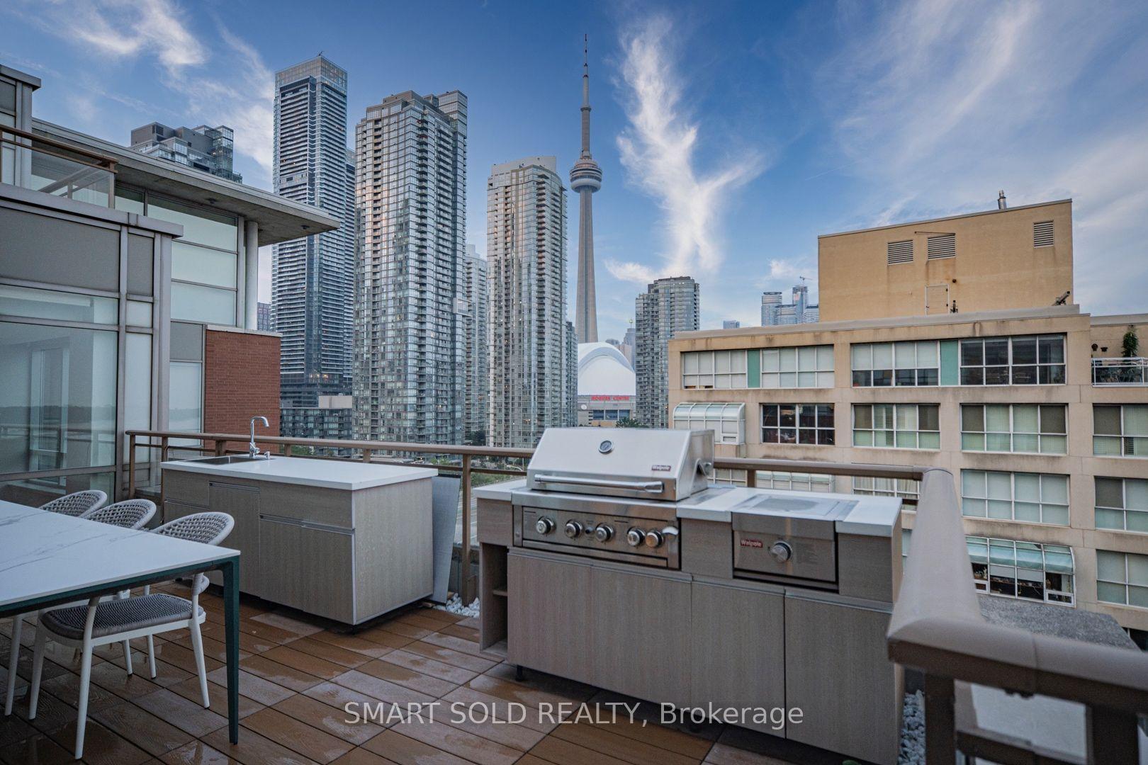 500 Queens Quay W Ph01E, Toronto Unit: Ph01E