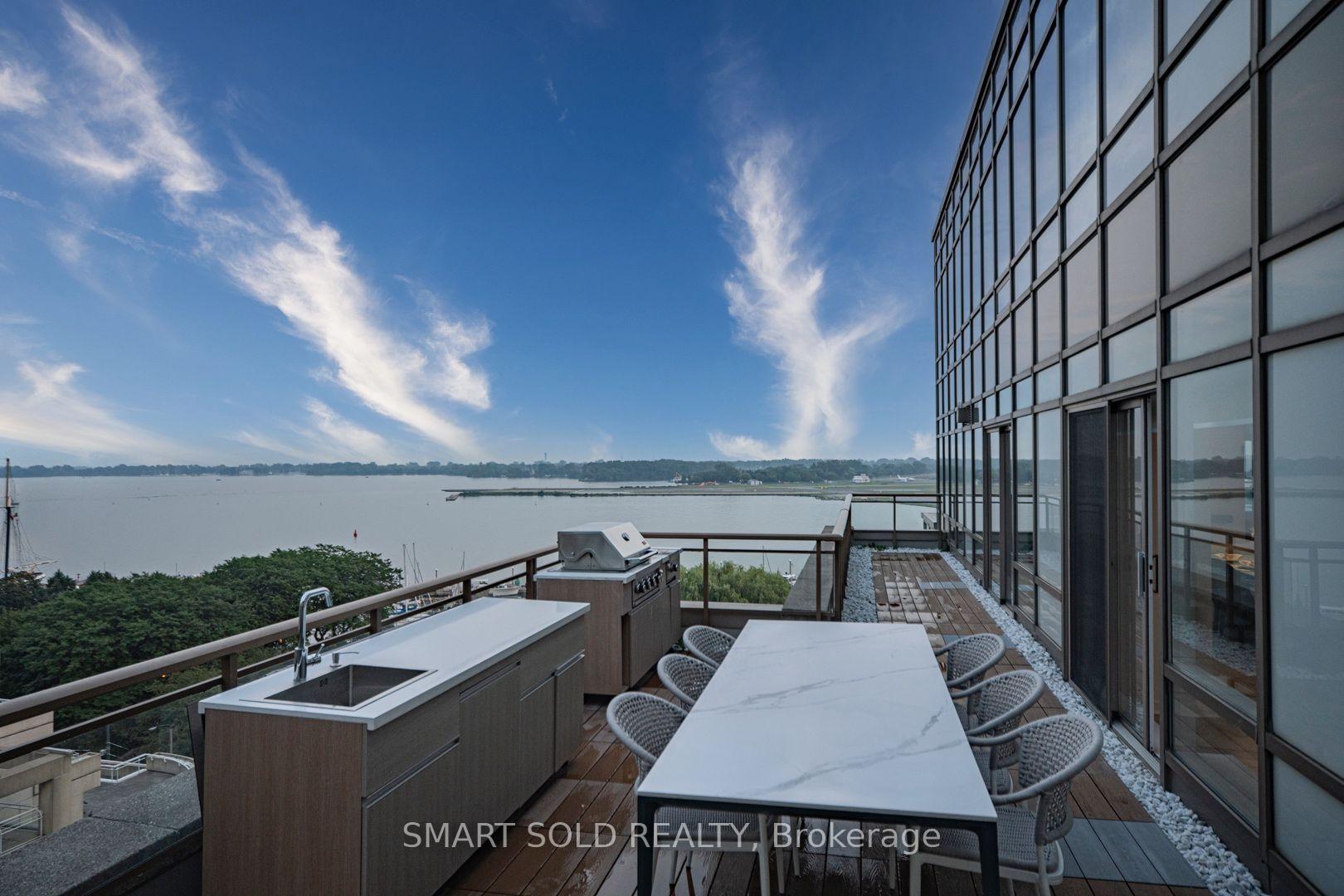 500 Queens Quay W Ph01E, Toronto Unit: Ph01E