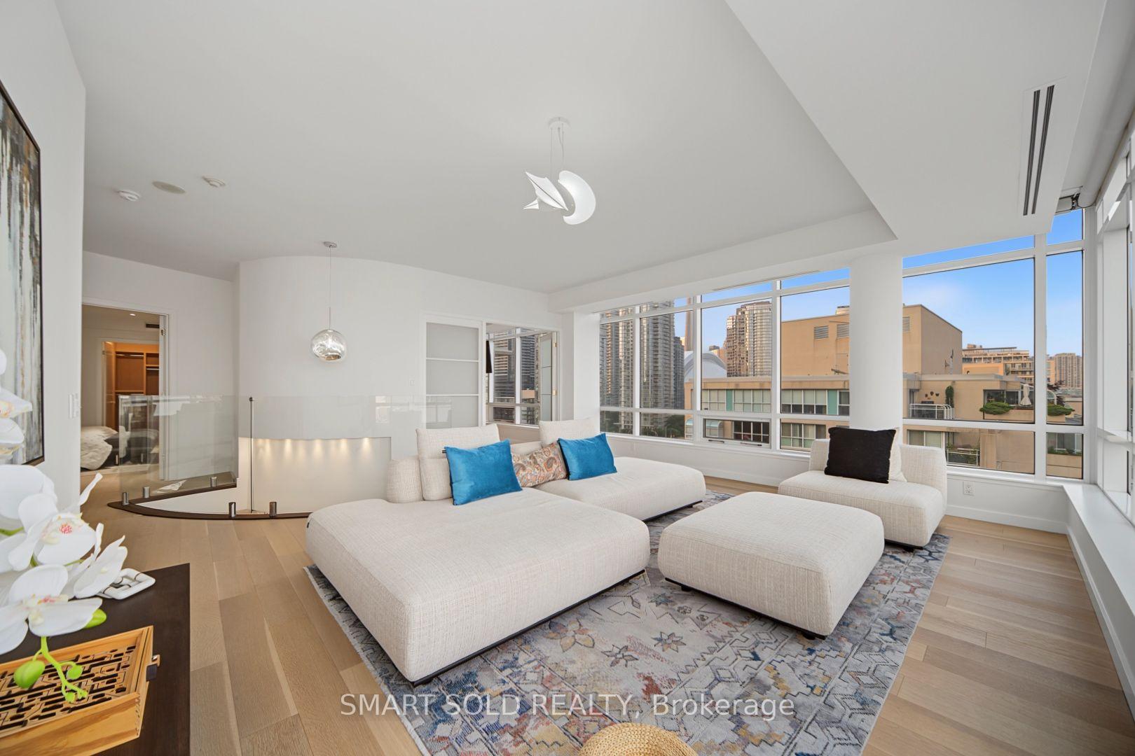 500 Queens Quay W Ph01E, Toronto Unit: Ph01E