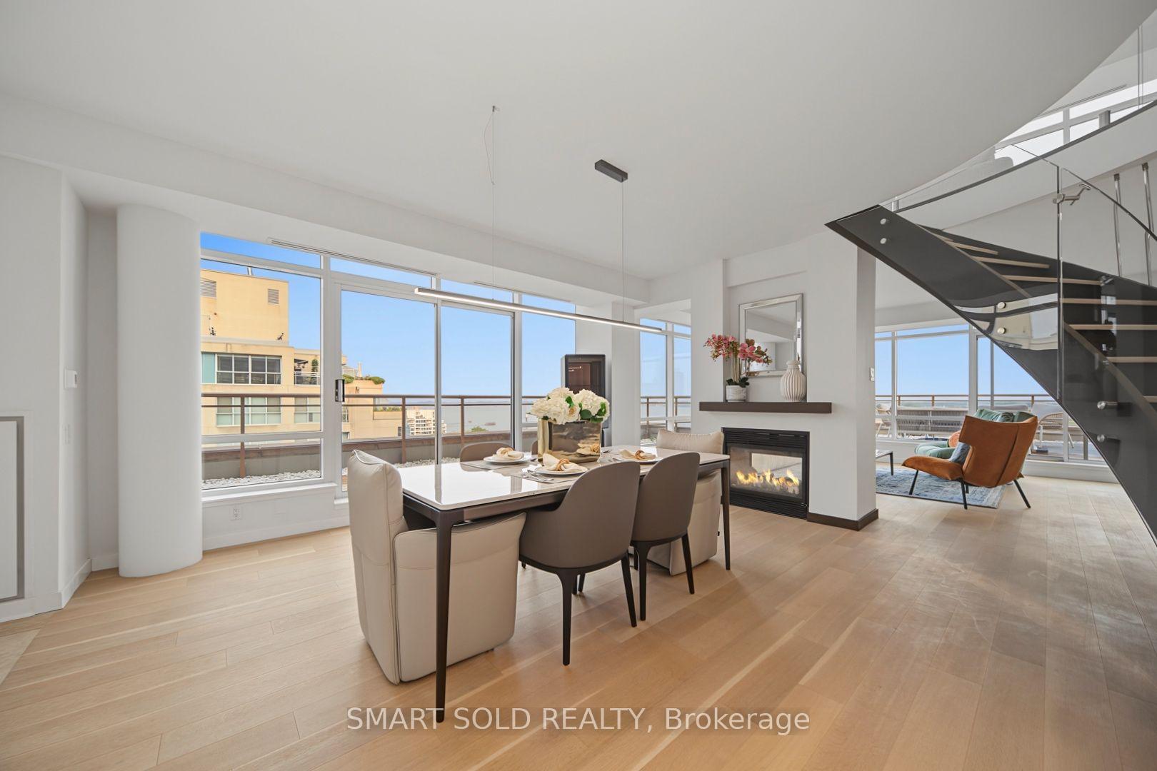 500 Queens Quay W Ph01E, Toronto Unit: Ph01E