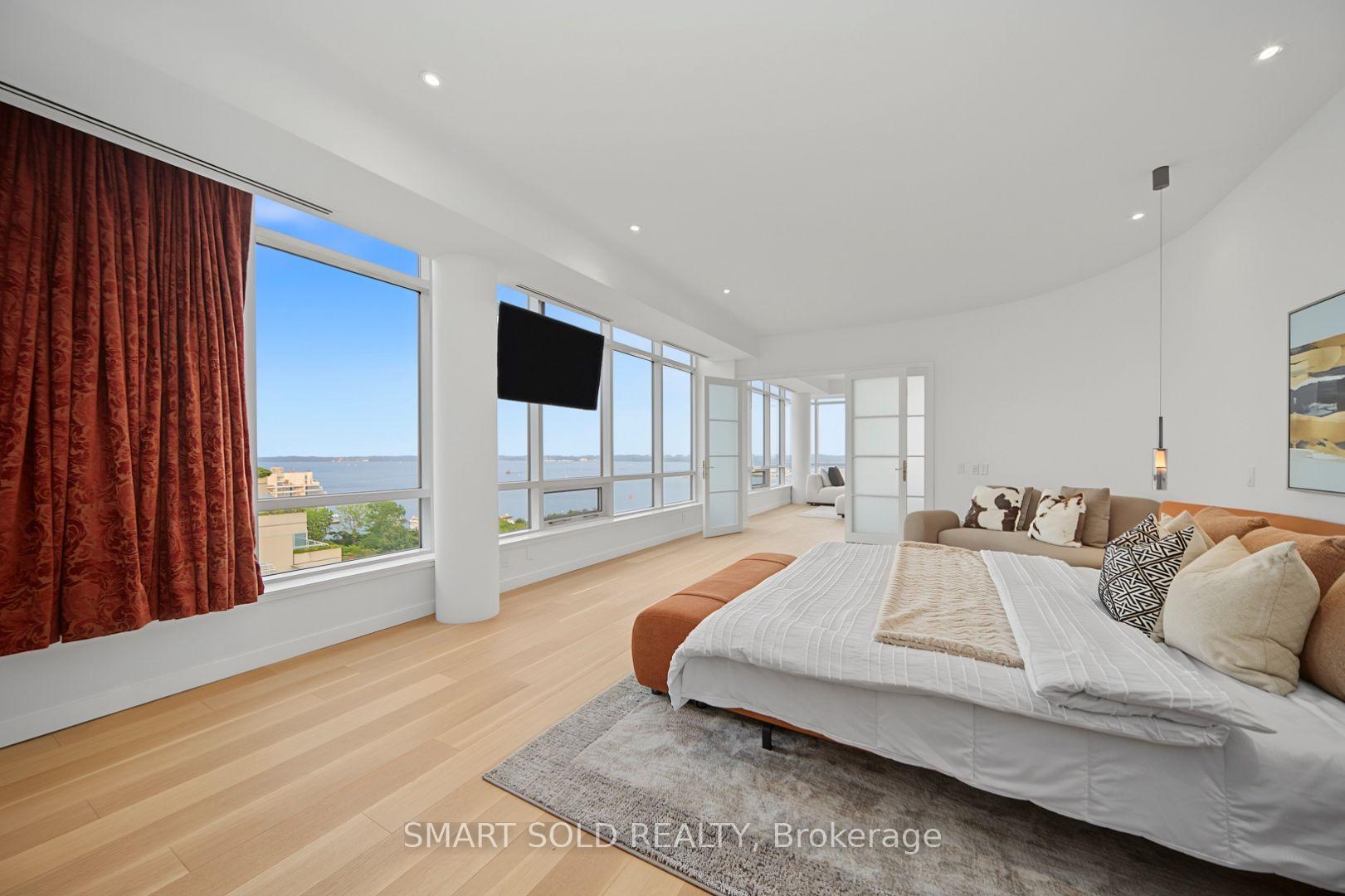 500 Queens Quay W Ph01E, Toronto Unit: Ph01E