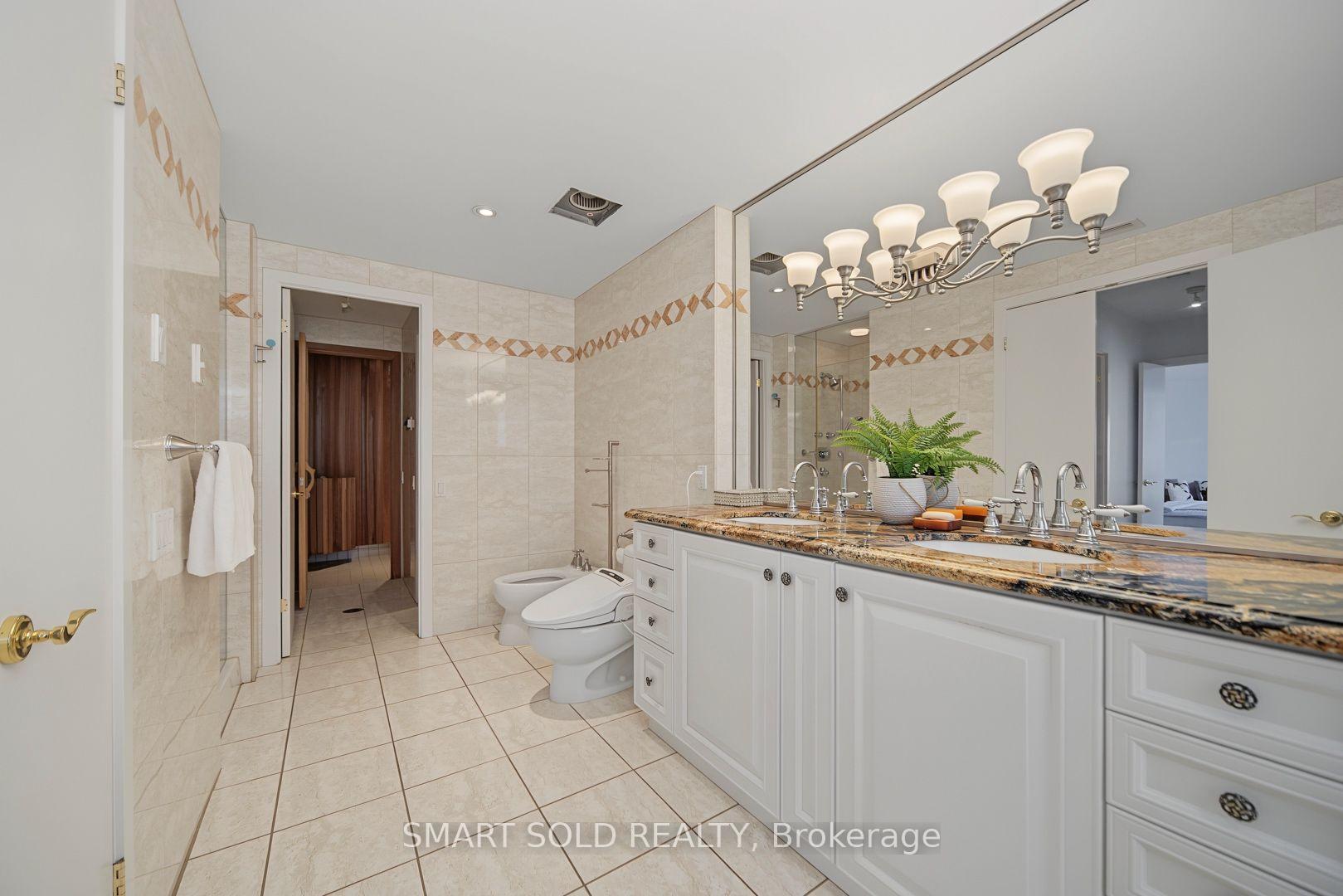 500 Queens Quay W Ph01E, Toronto Unit: Ph01E