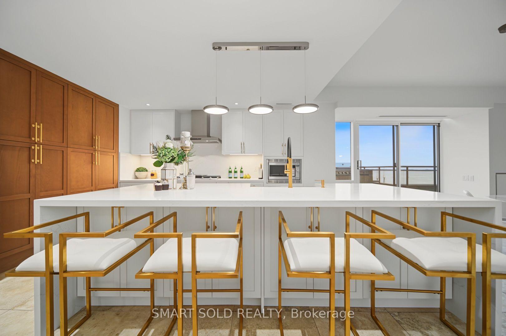 500 Queens Quay W Ph01E, Toronto Unit: Ph01E