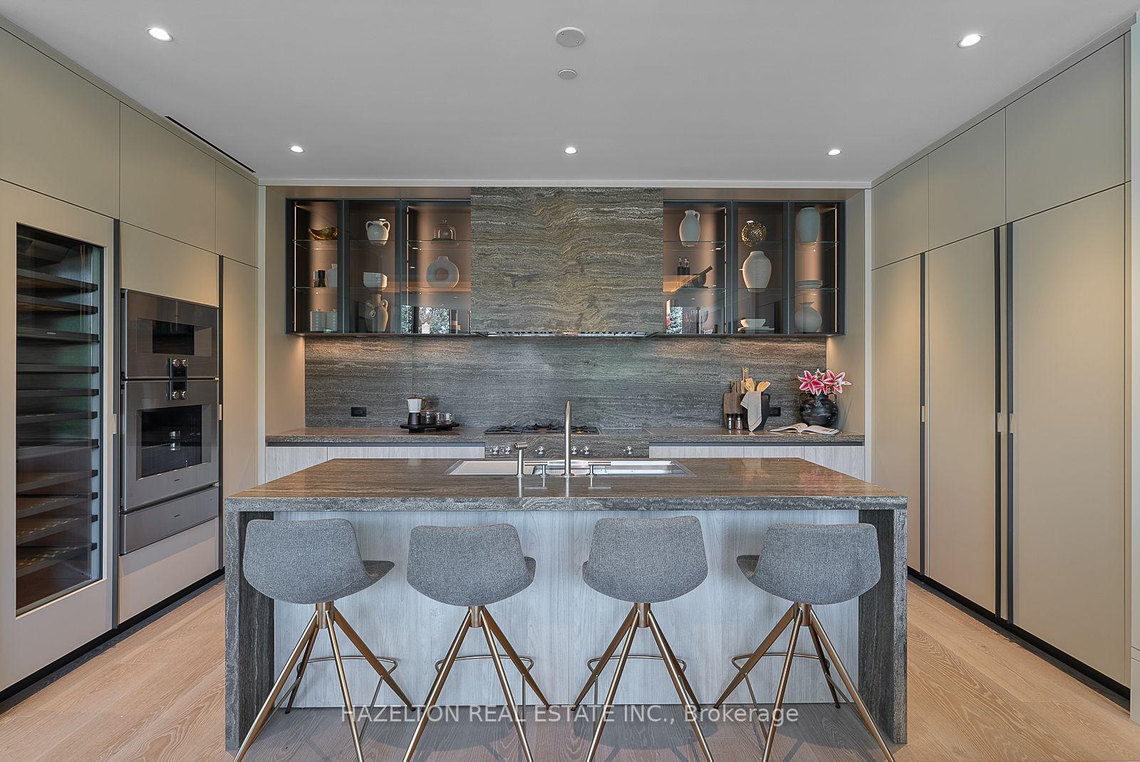7 Dale Avenue 302, Toronto Unit: 302