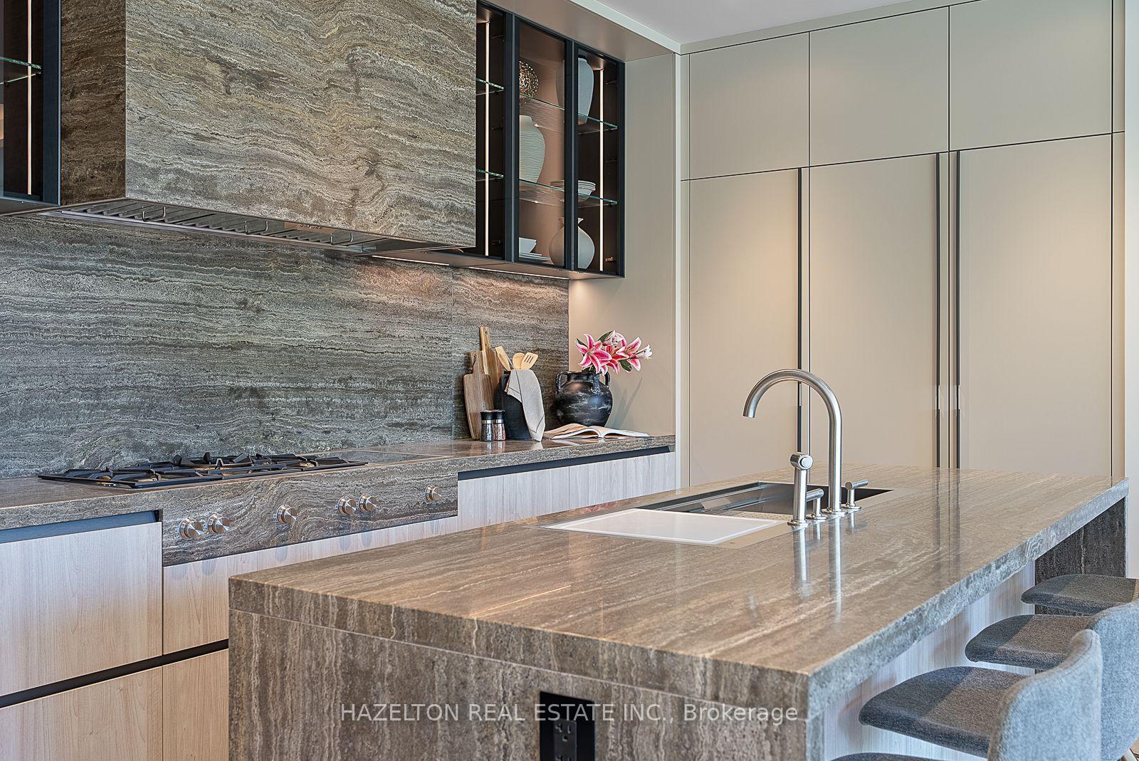 7 Dale Avenue 302, Toronto Unit: 302