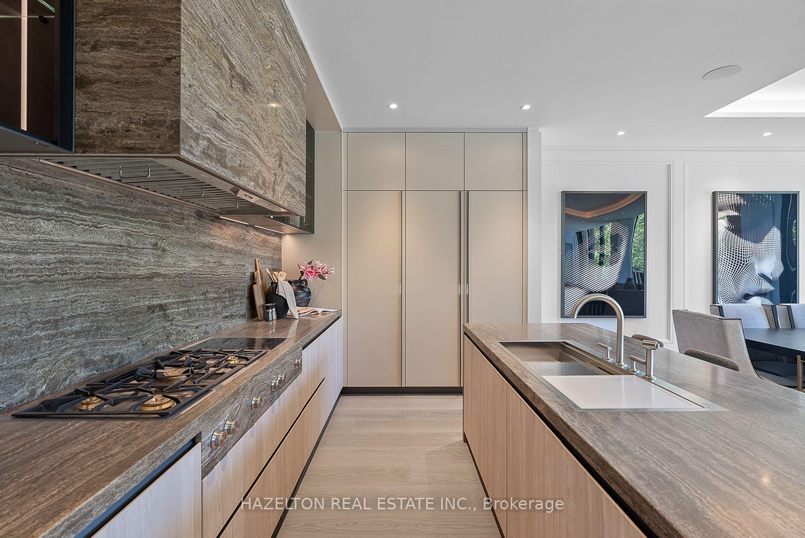 7 Dale Avenue 302, Toronto Unit: 302