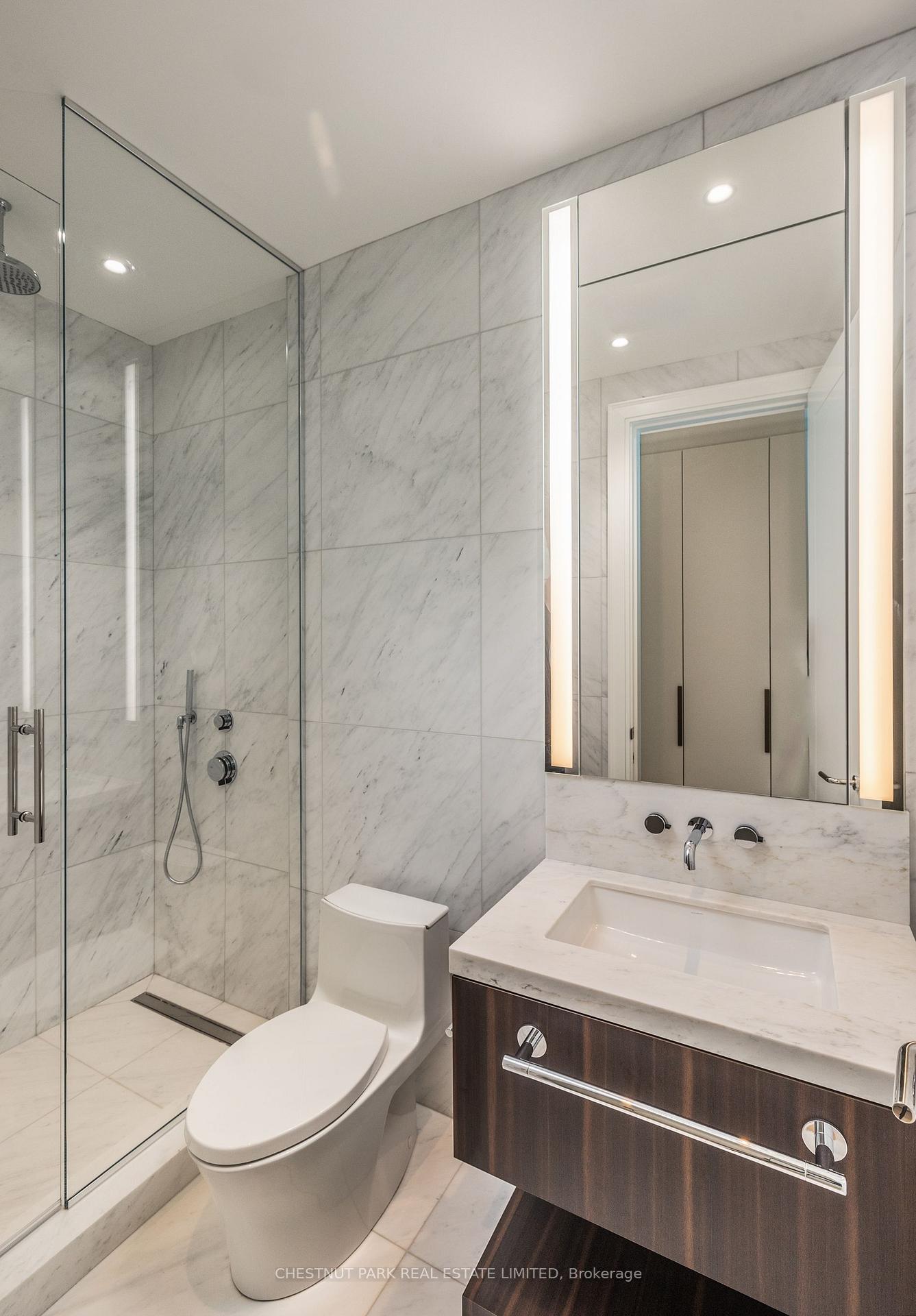 7 Dale Avenue 205, Toronto Unit: 205