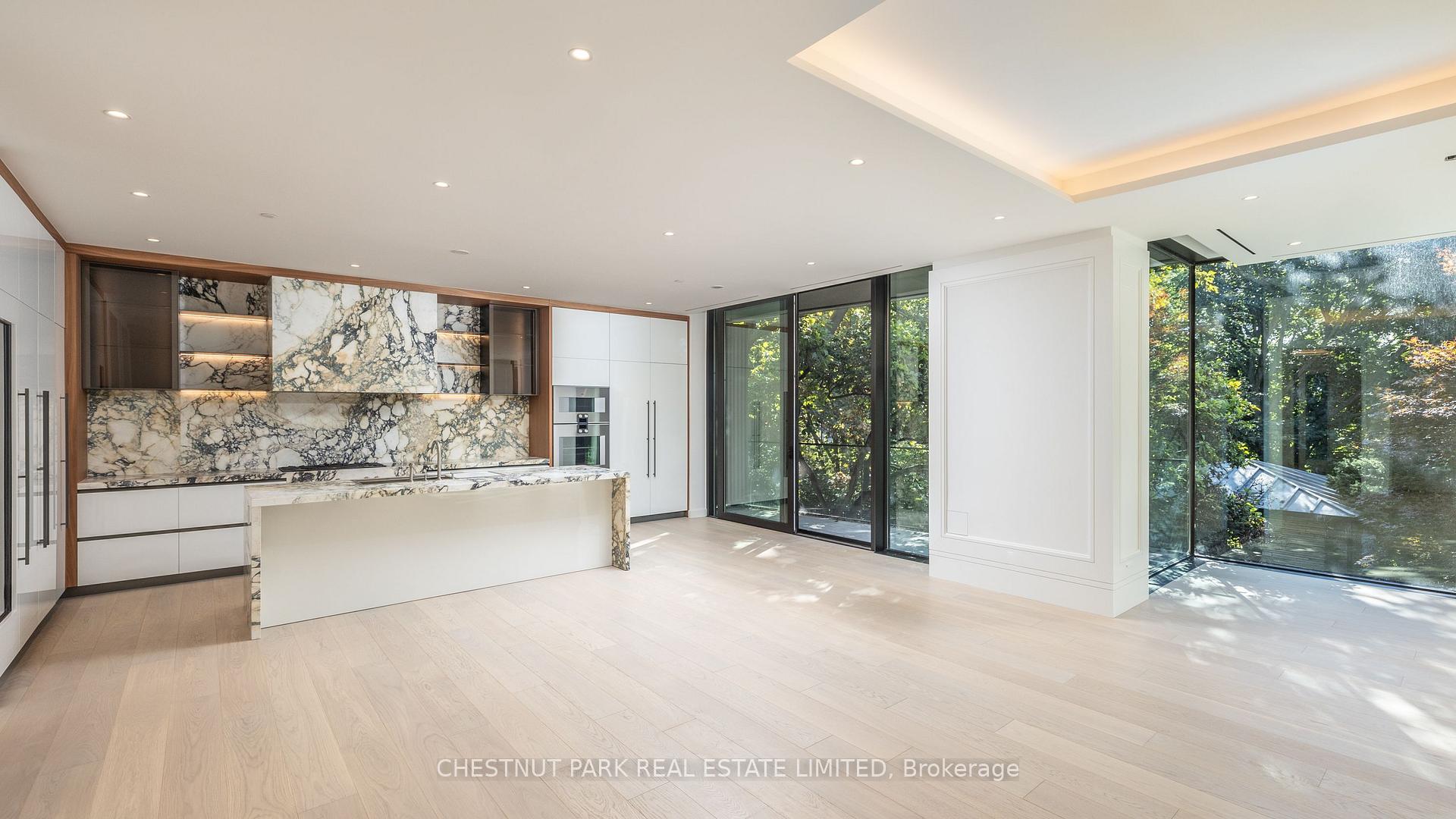 7 Dale Avenue 205, Toronto Unit: 205