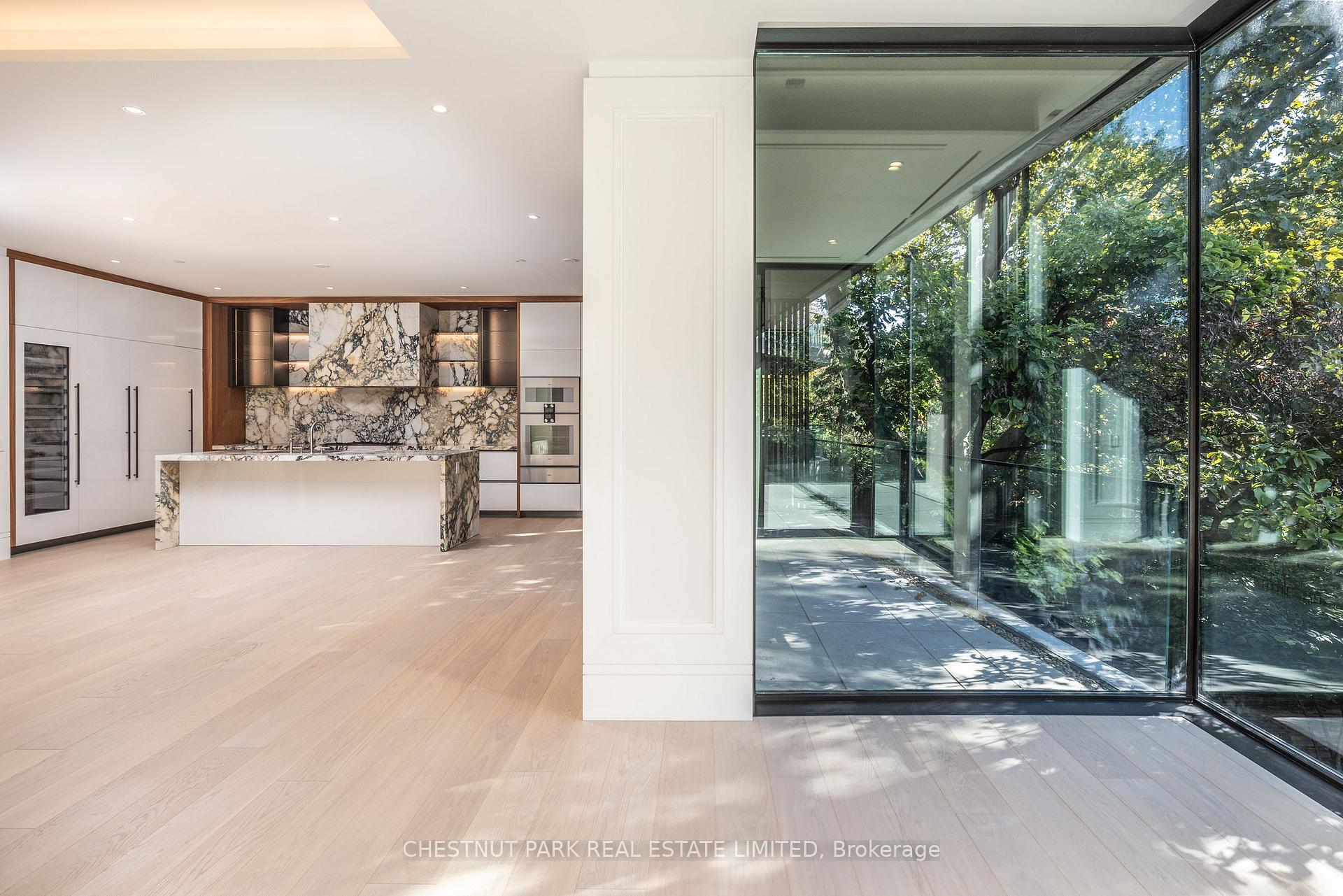 7 Dale Avenue 205, Toronto Unit: 205
