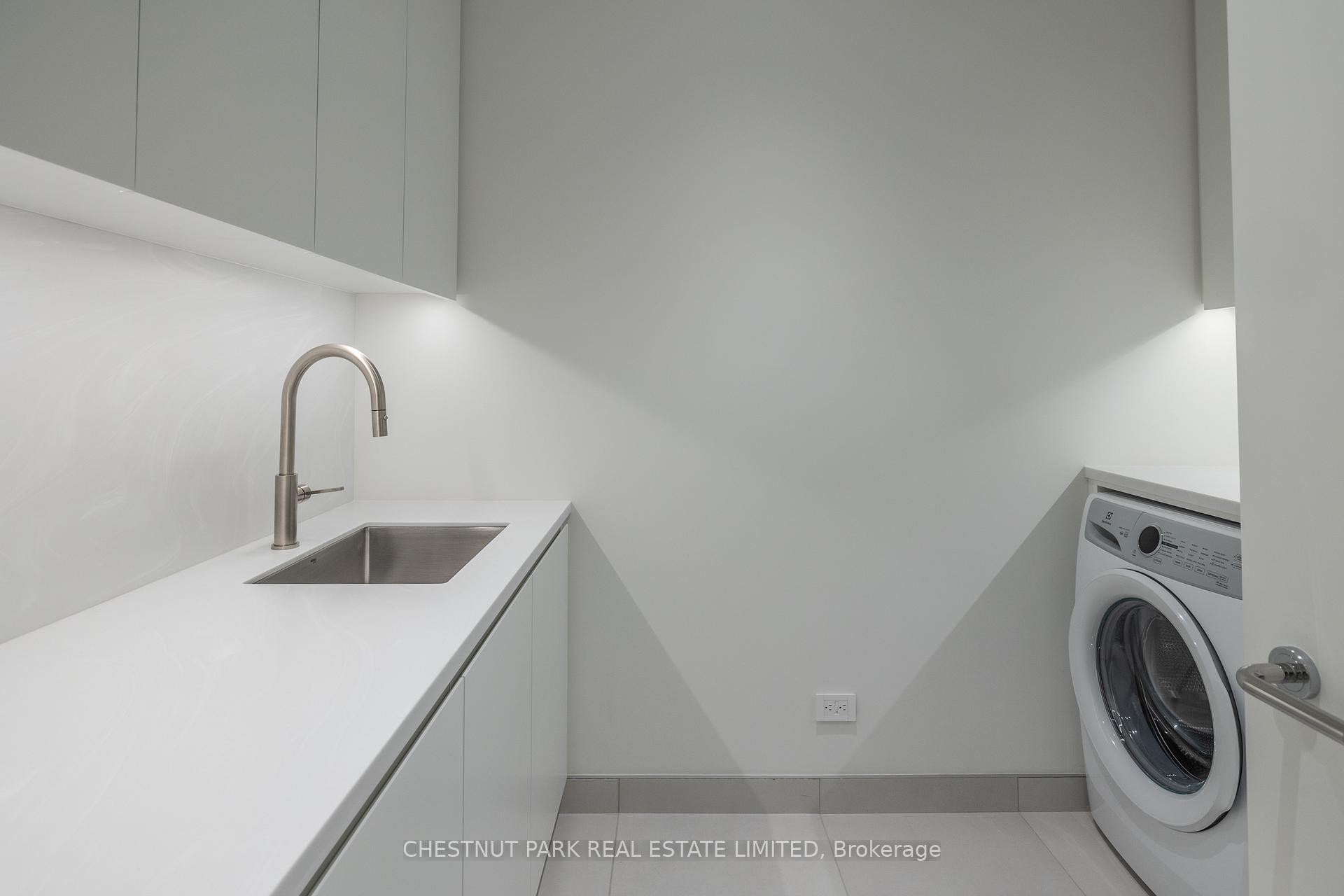 7 Dale Avenue 205, Toronto Unit: 205