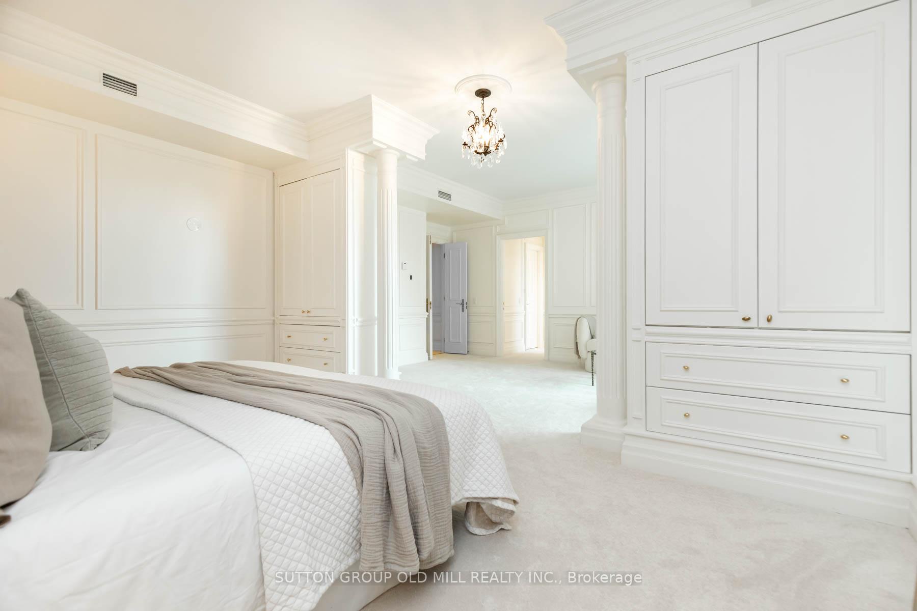 38 Avenue Road 700, Toronto Unit: 700