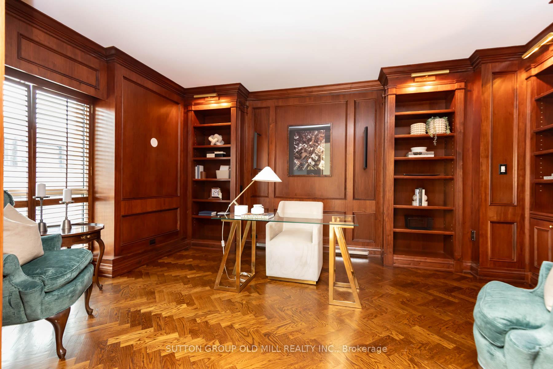 38 Avenue Road 700, Toronto Unit: 700
