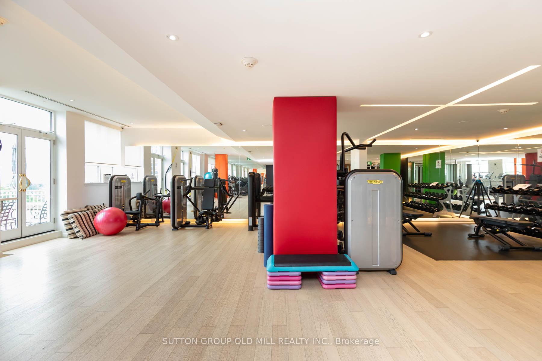 38 Avenue Road 700, Toronto Unit: 700
