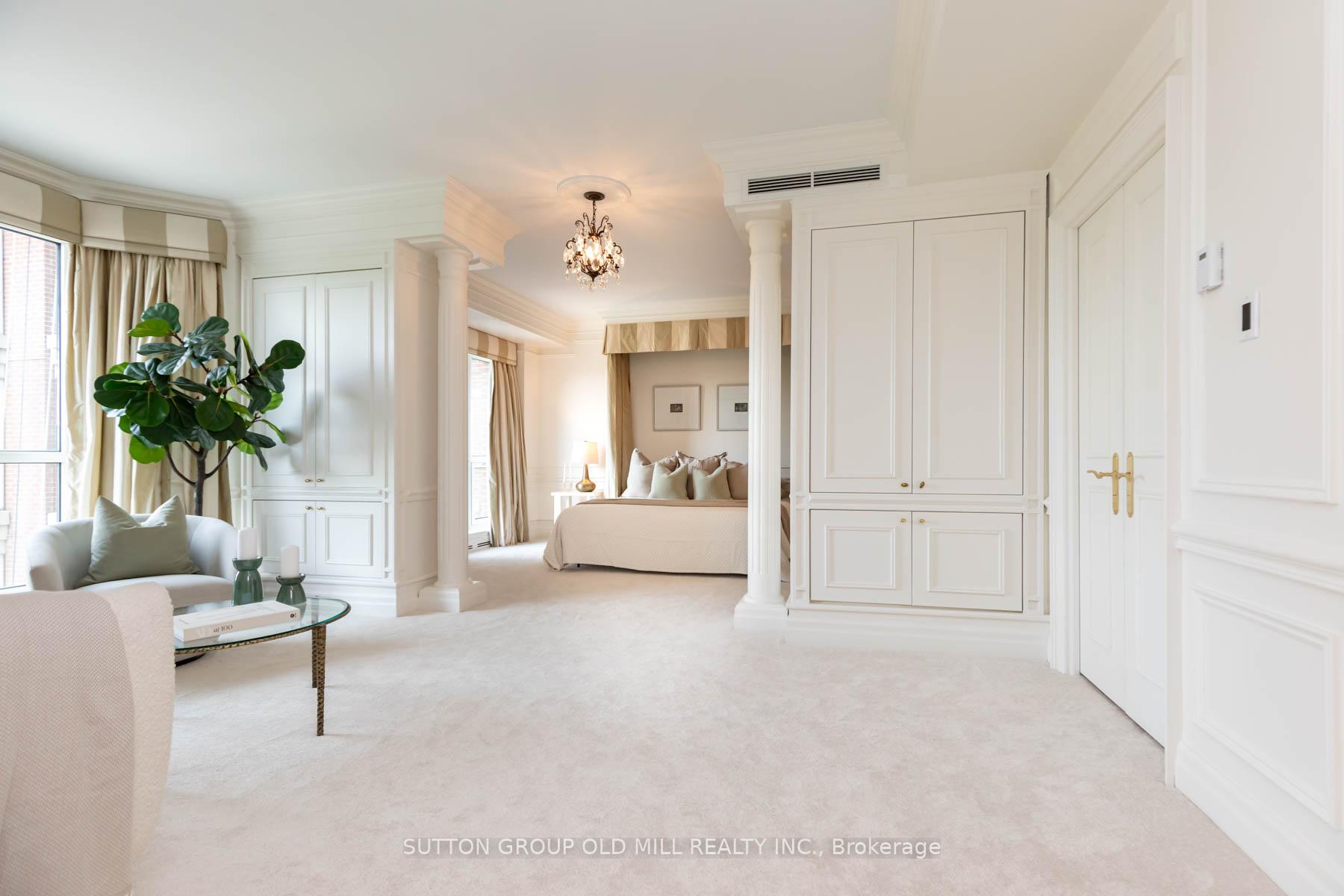 38 Avenue Road 700, Toronto Unit: 700