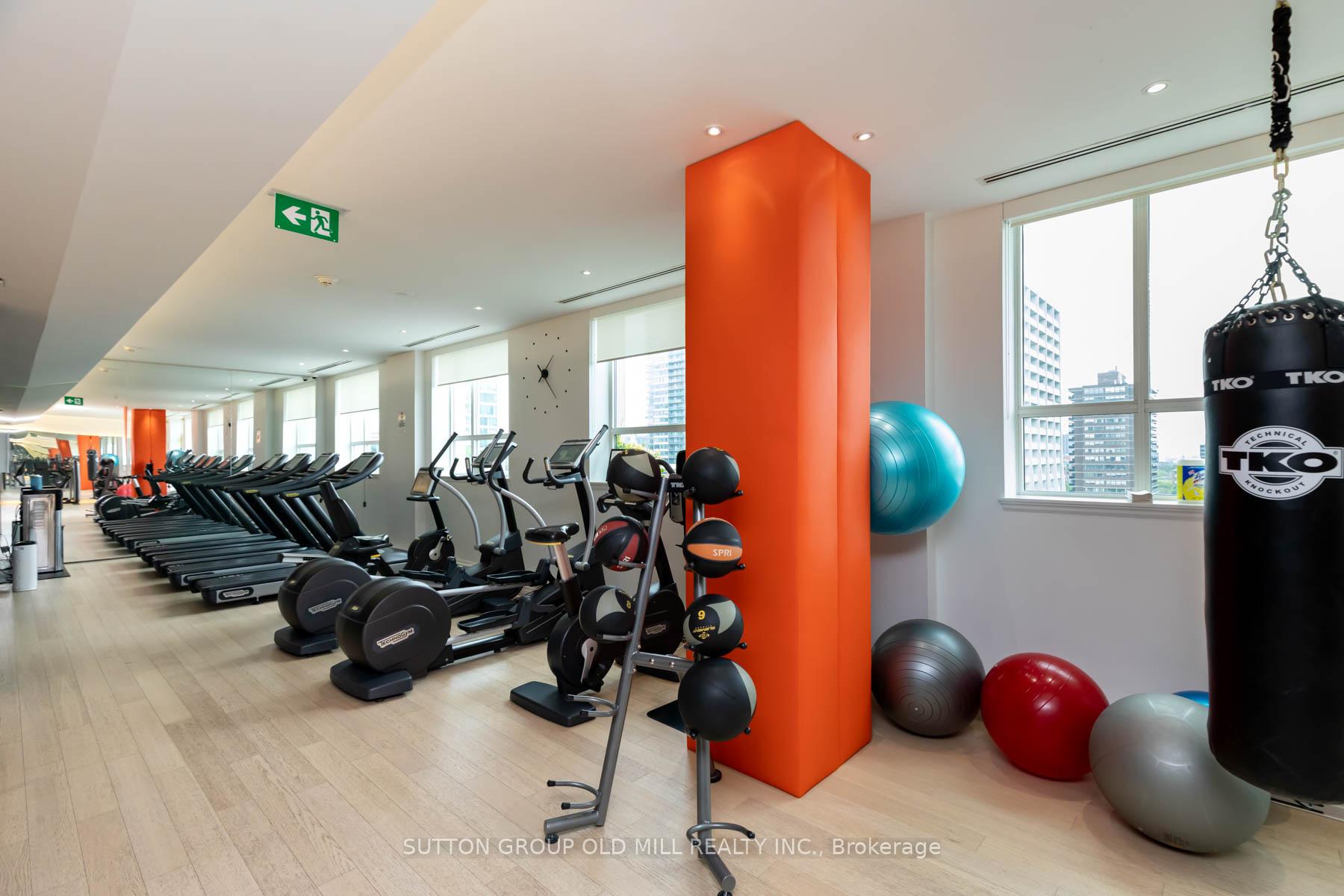 38 Avenue Road 700, Toronto Unit: 700