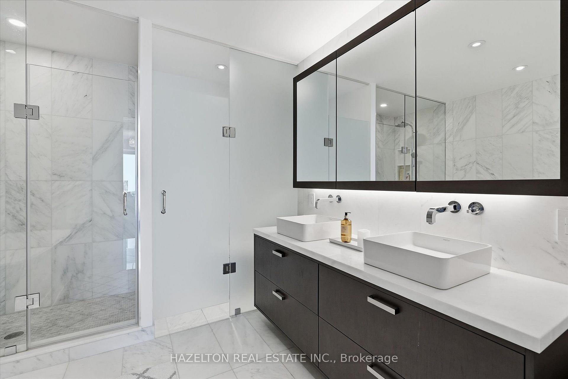 155 Merchants Wharf 304, Toronto Unit: 304