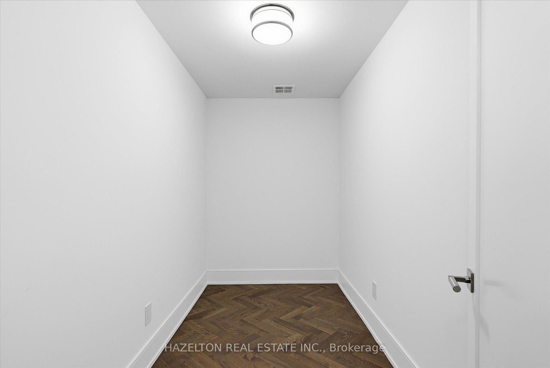 155 Merchants Wharf 304, Toronto Unit: 304