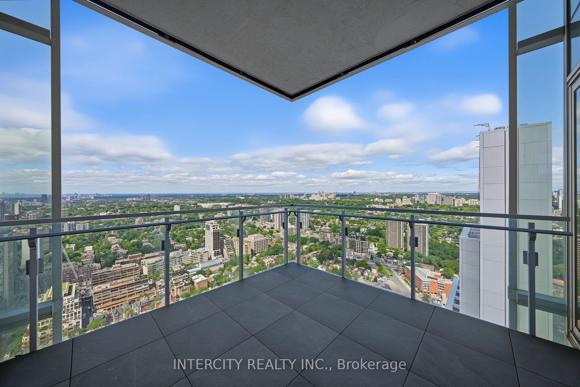 50 Yorkville Avenue 4001, Toronto Unit: 4001