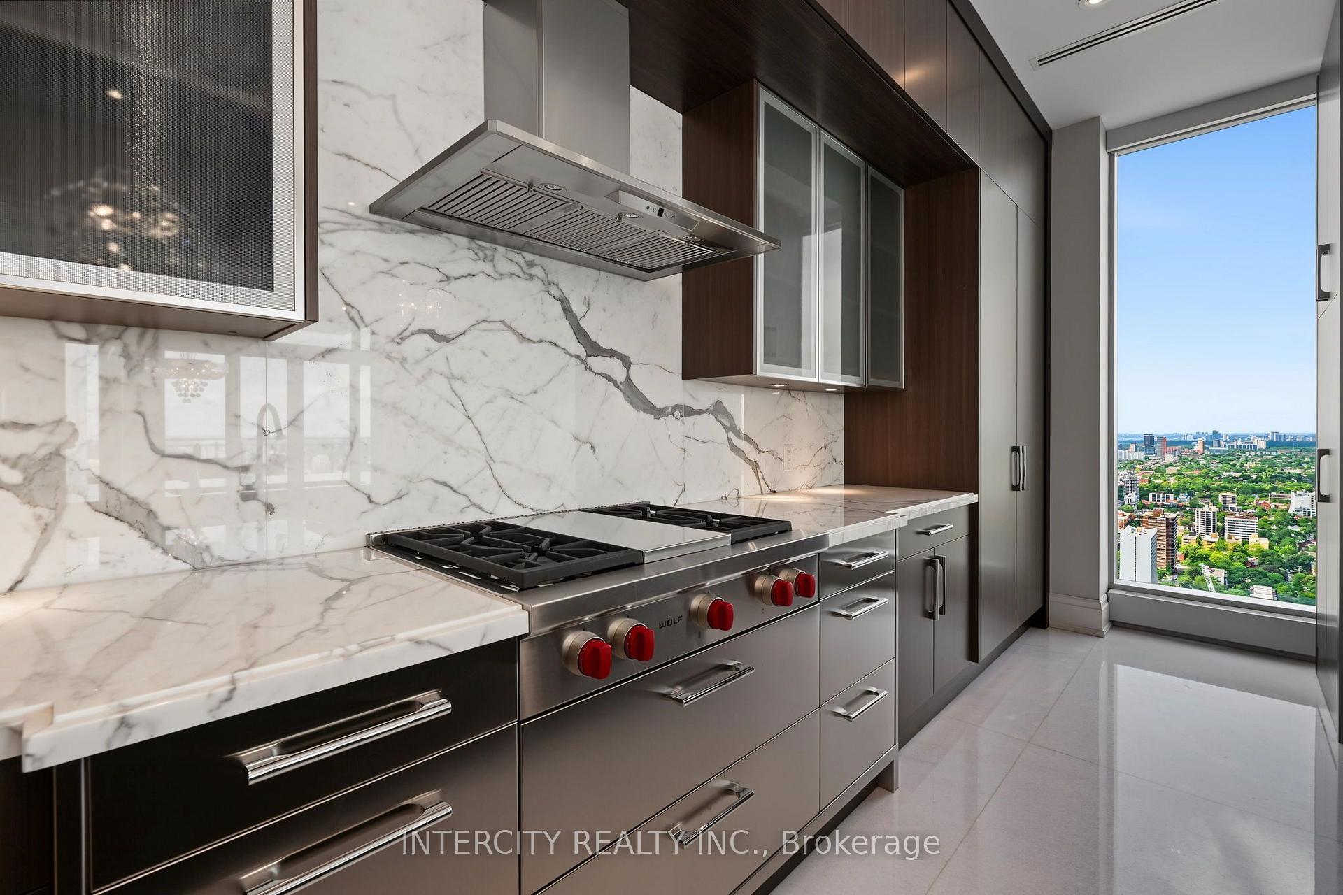 50 Yorkville Avenue 4001, Toronto Unit: 4001