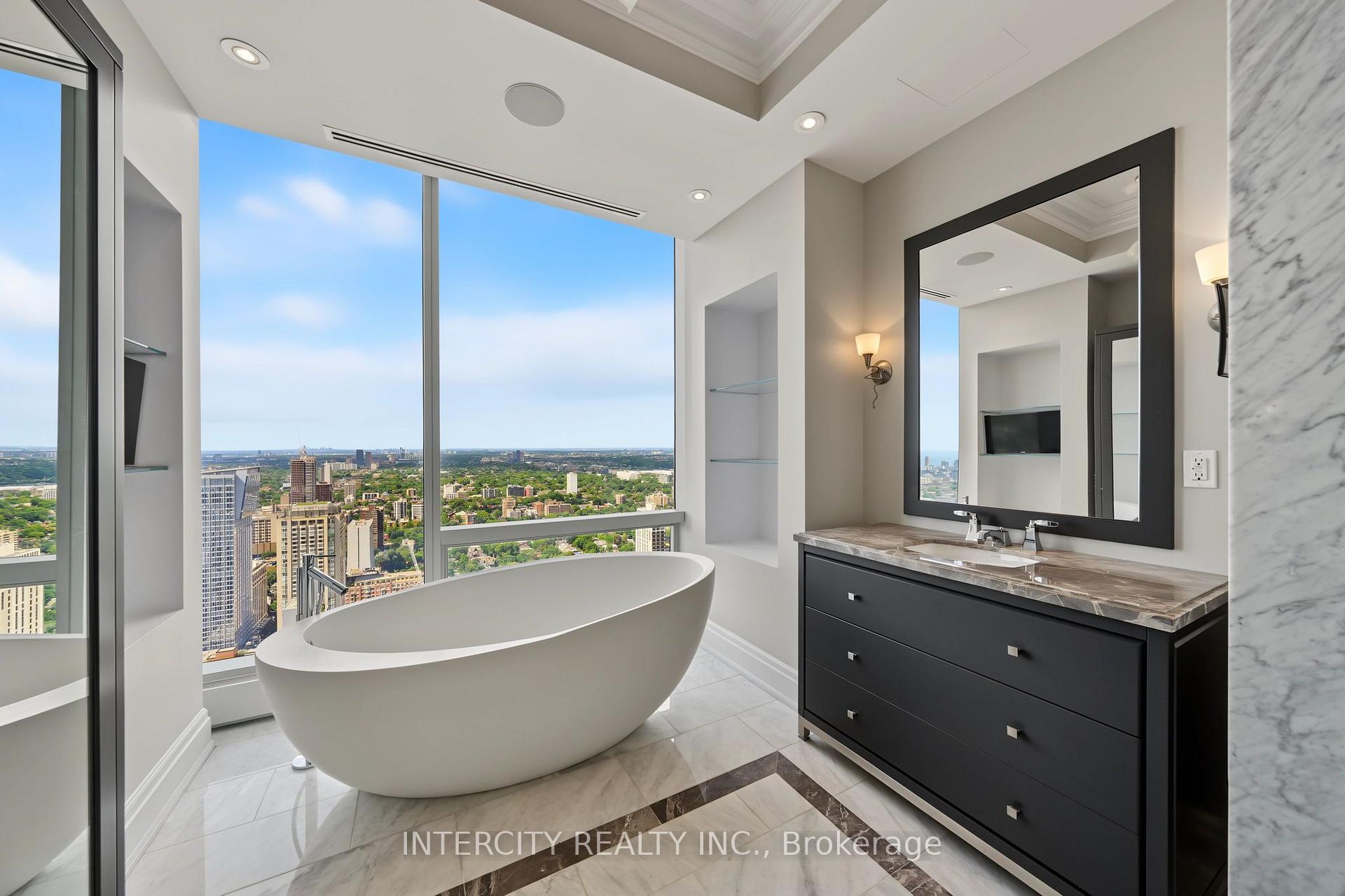 50 Yorkville Avenue 4001, Toronto Unit: 4001
