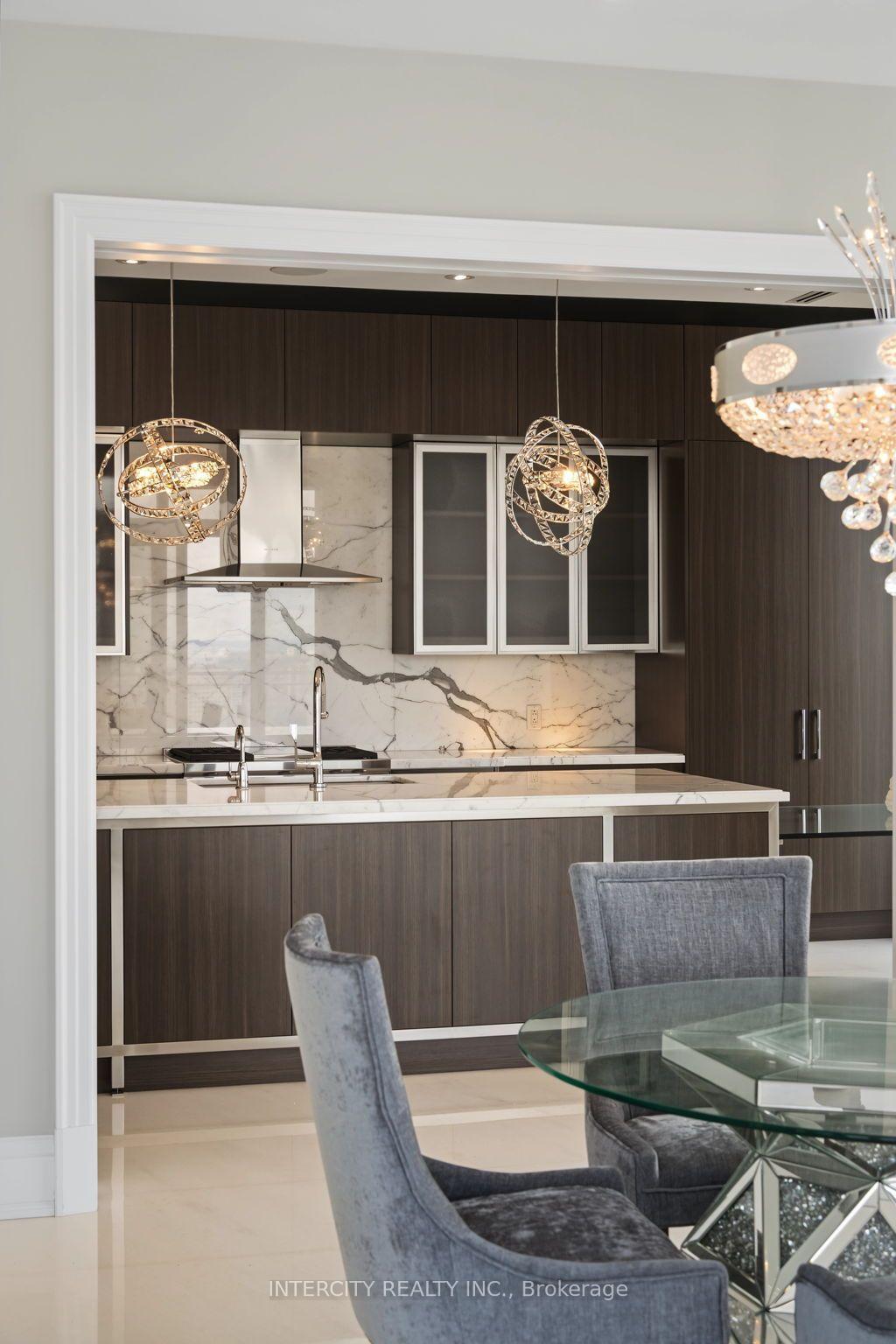 50 Yorkville Avenue 4001, Toronto Unit: 4001