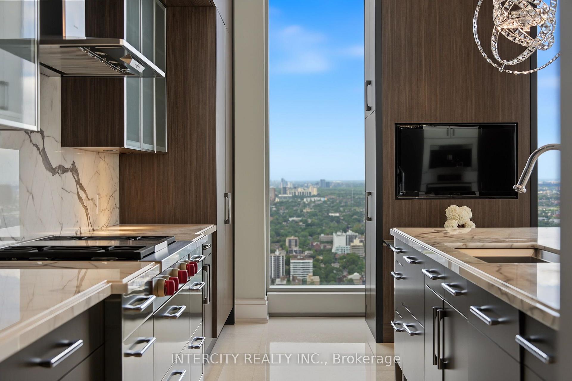 50 Yorkville Avenue 4001, Toronto Unit: 4001