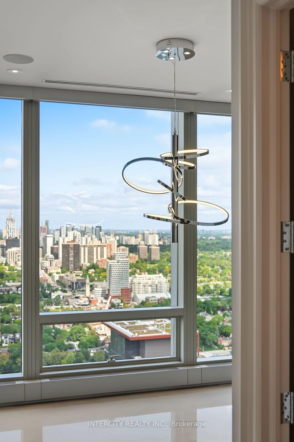 50 Yorkville Avenue 4001, Toronto Unit: 4001