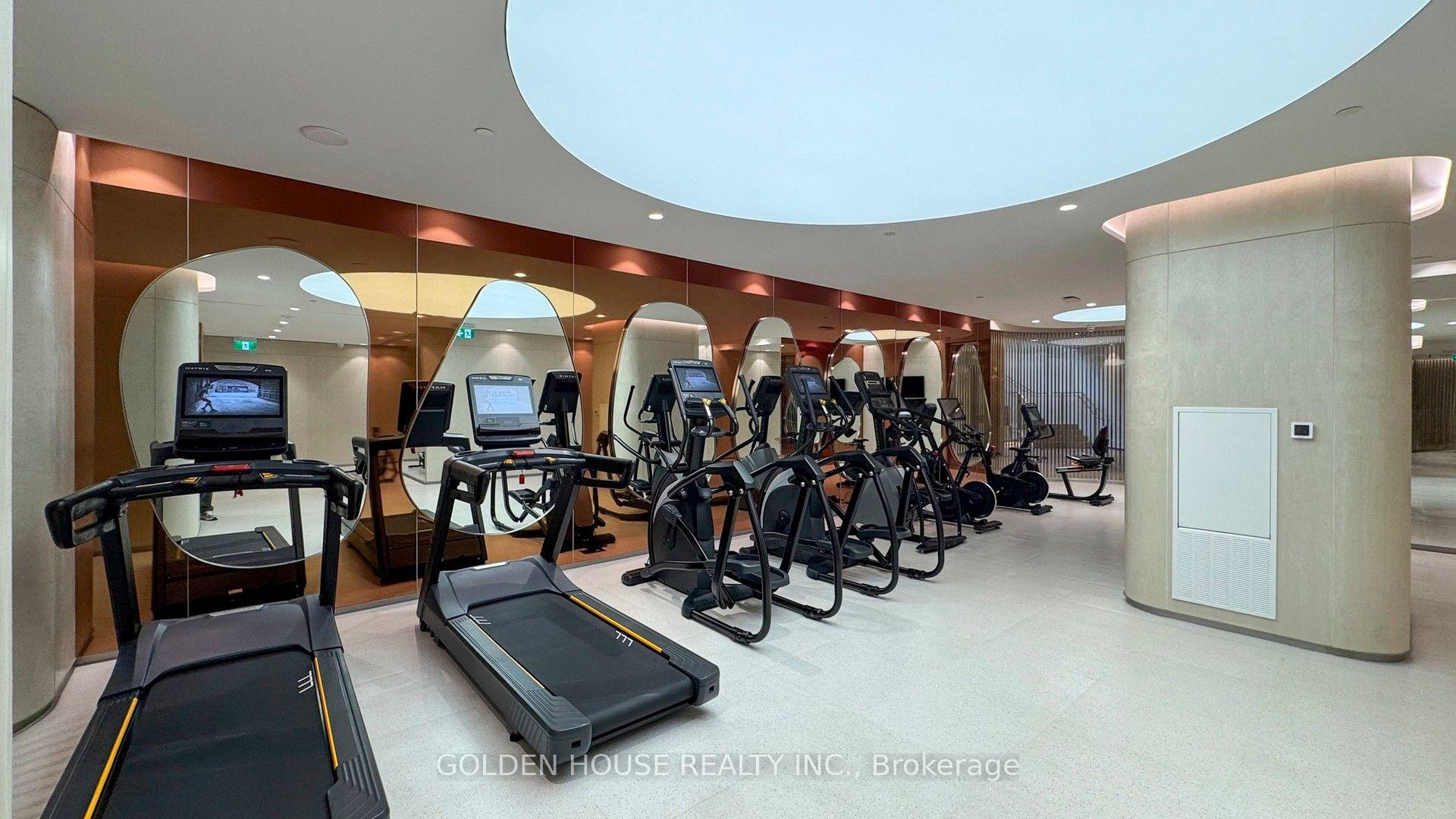 155 Merchants' Wharf 216, Toronto Unit: 216