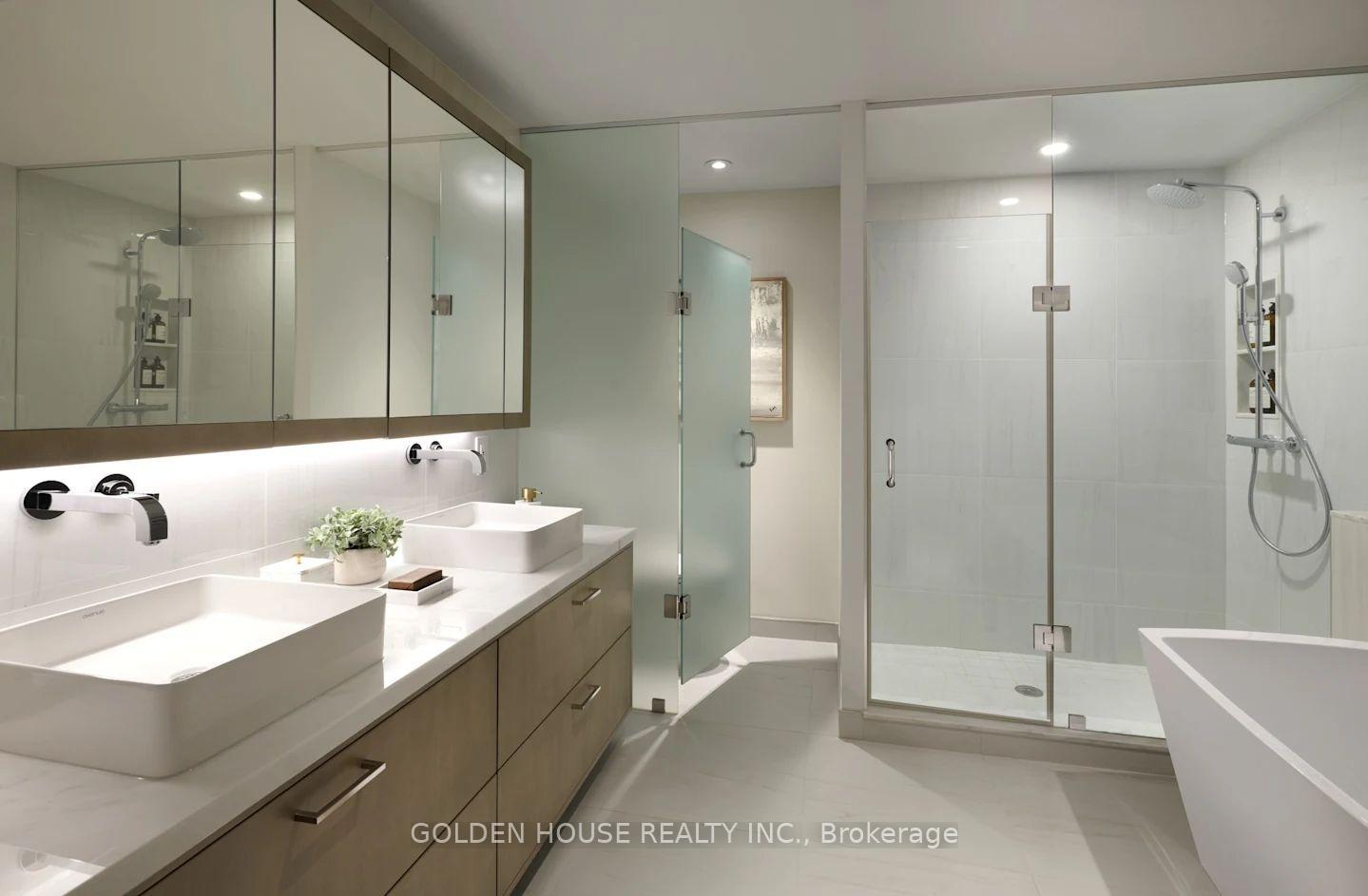 155 Merchants' Wharf 216, Toronto Unit: 216