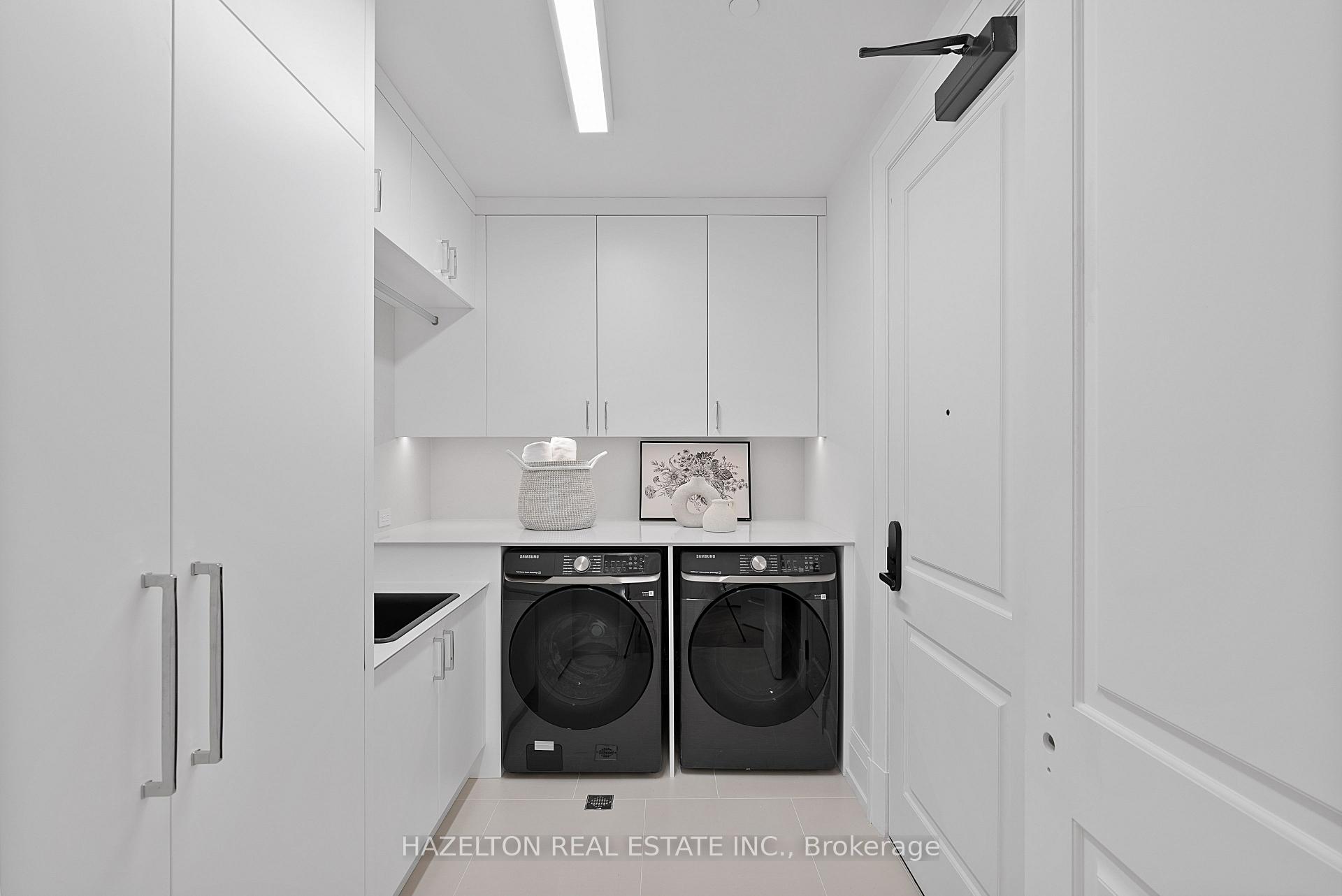 77 Clarendon Avenue 205, Toronto Unit: 205