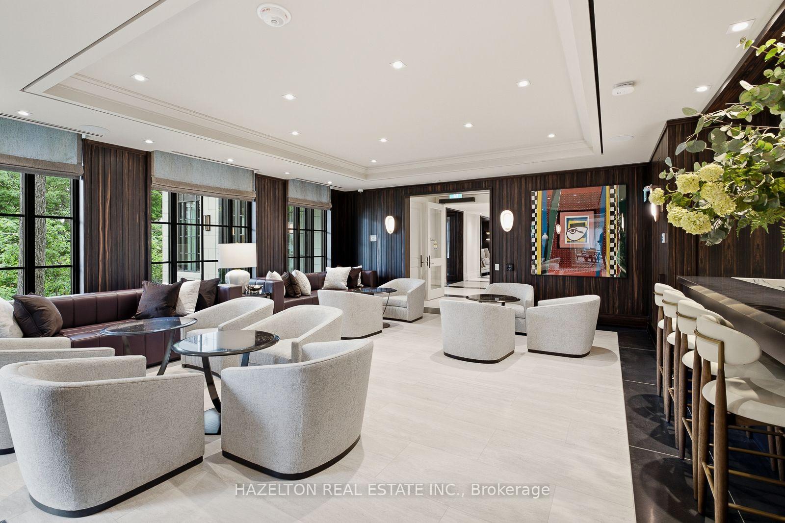 77 Clarendon Avenue 205, Toronto Unit: 205