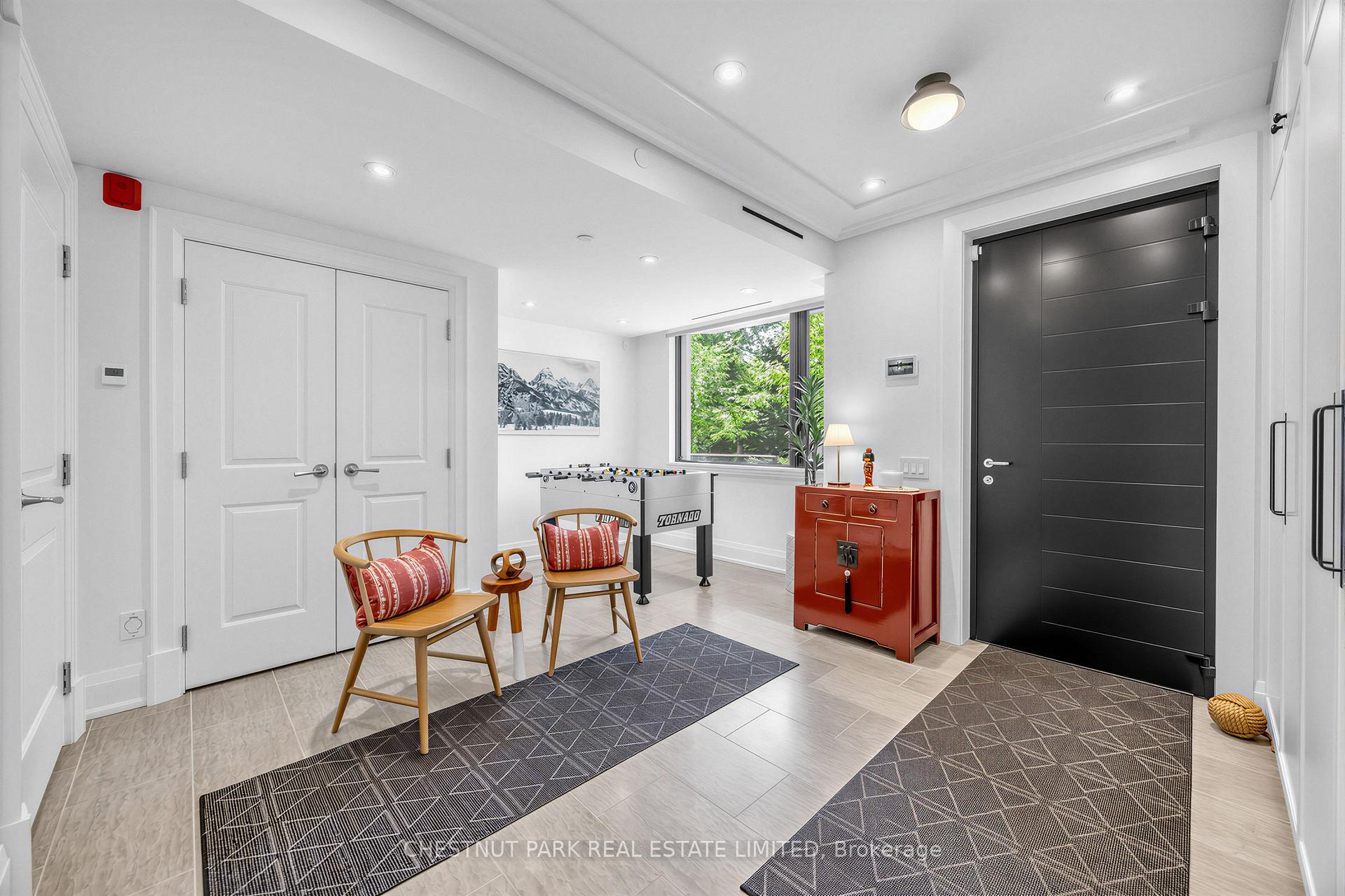29 Oaklands Avenue, Toronto