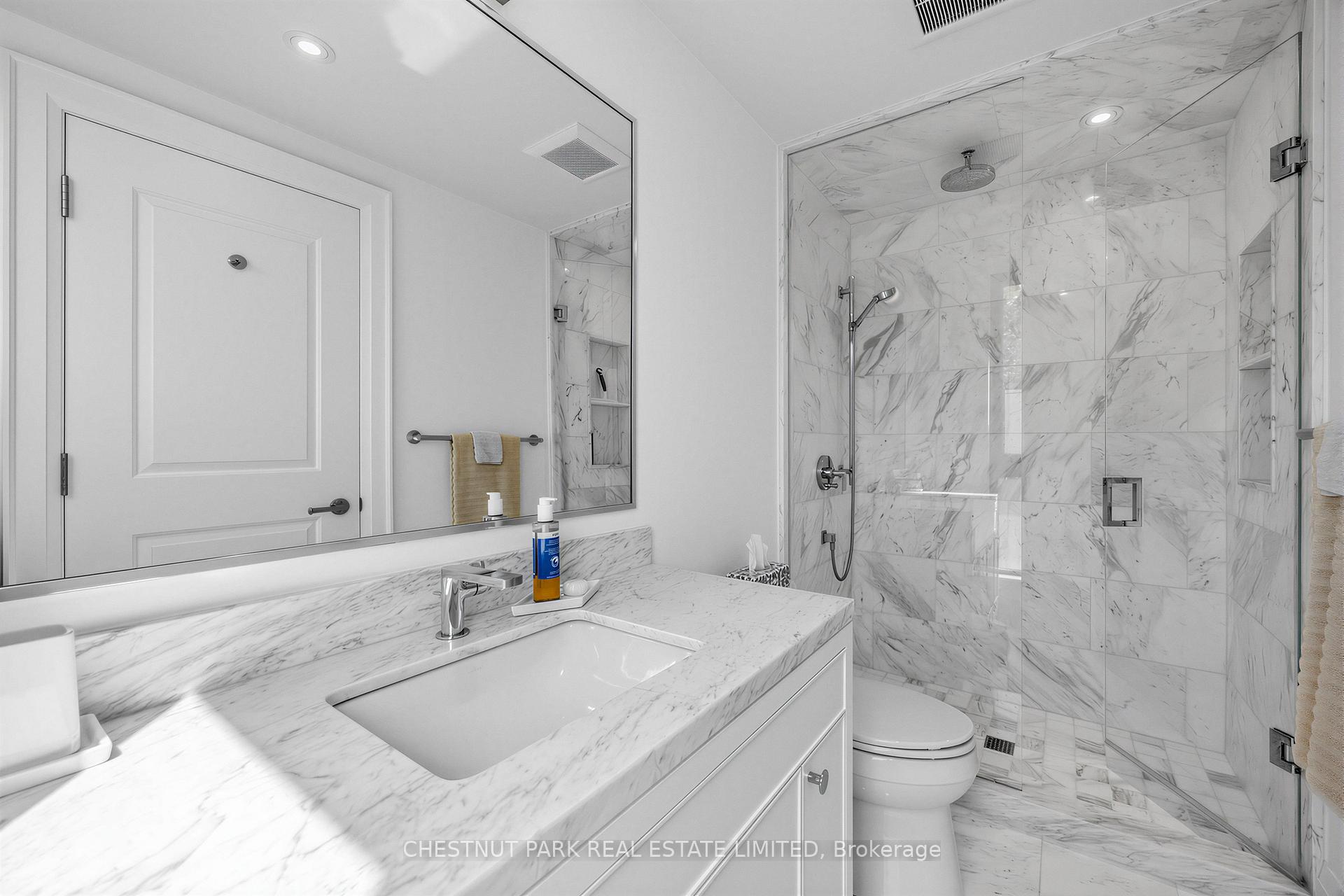 29 Oaklands Avenue, Toronto