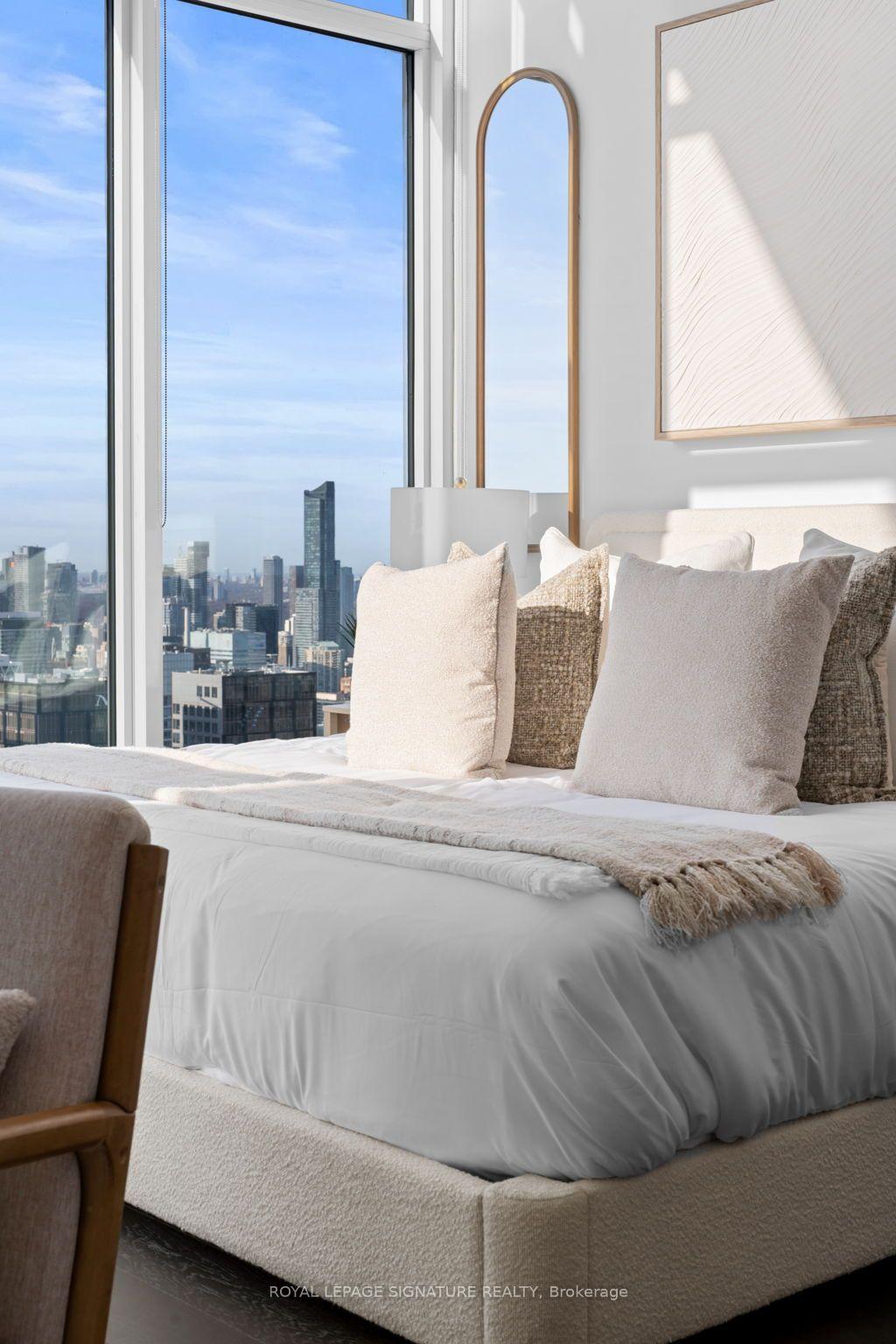 1 Concord Cityplace Way PH7001, Toronto Unit: PH7001