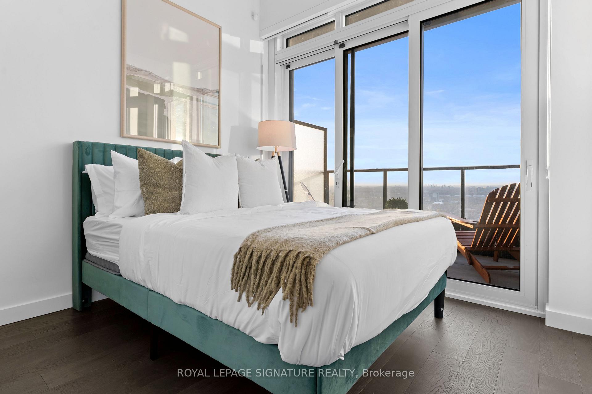 1 Concord Cityplace Way PH7001, Toronto Unit: PH7001