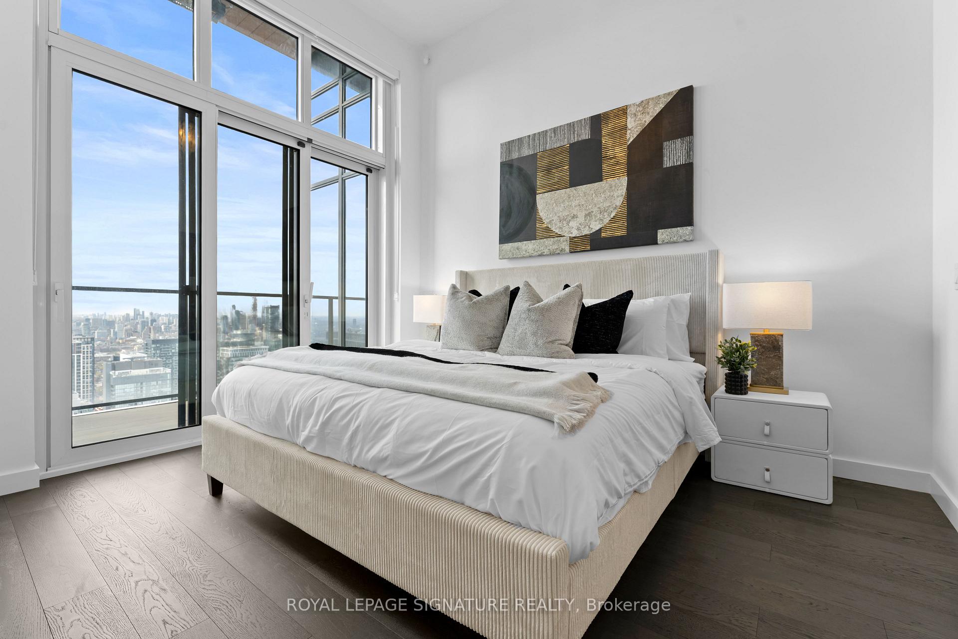1 Concord Cityplace Way PH7001, Toronto Unit: PH7001