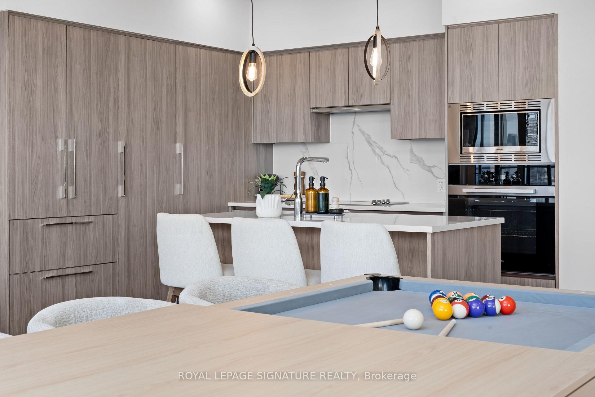 1 Concord Cityplace Way PH7001, Toronto Unit: PH7001